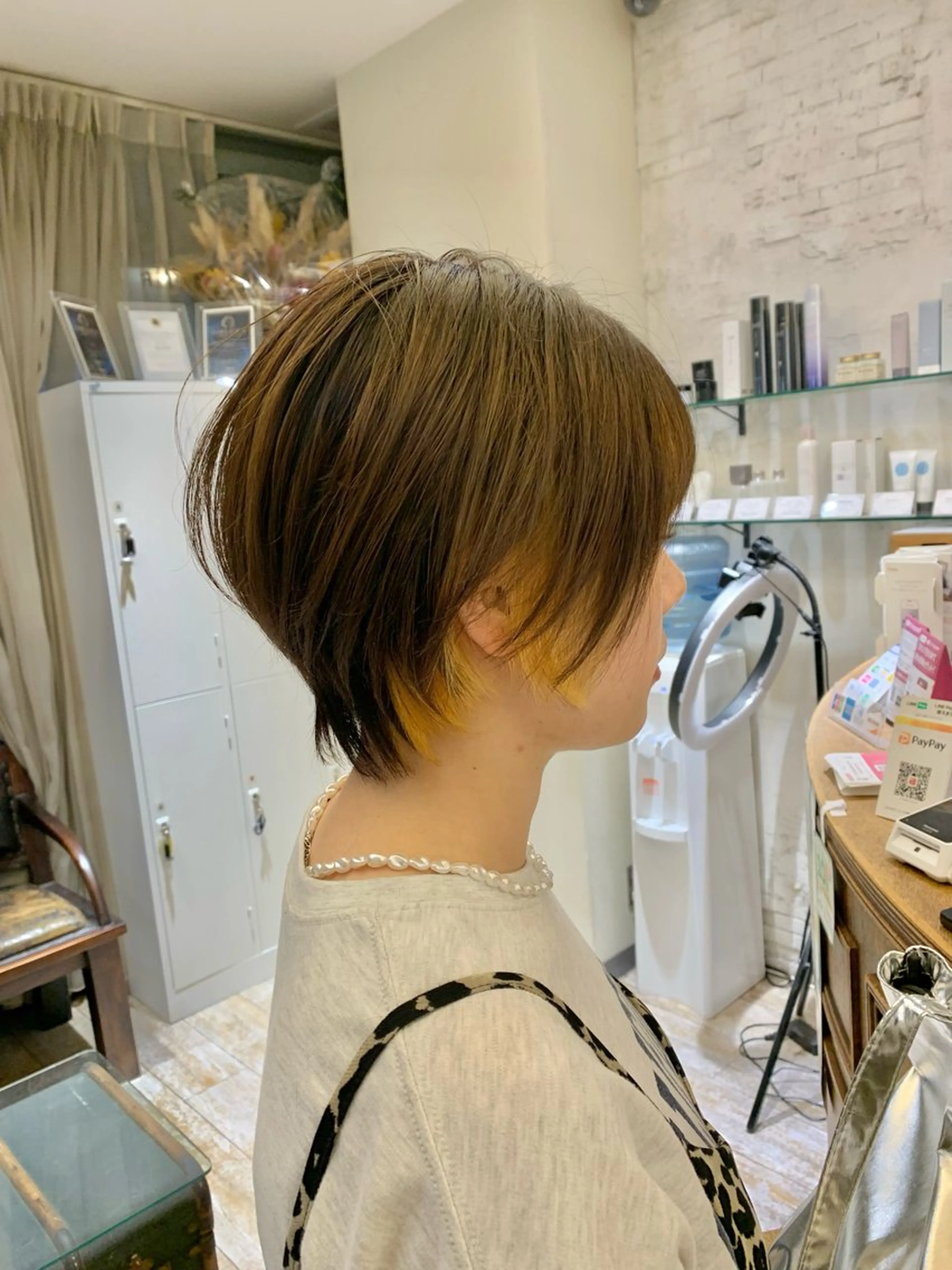 ショート カラー イヤリングカラー イエローカラー ショートヘア カット ヘアカラー トリートメント 髪質改善＊韓国ヘア＊ レイヤー＊IBUKIのヘアスタイル