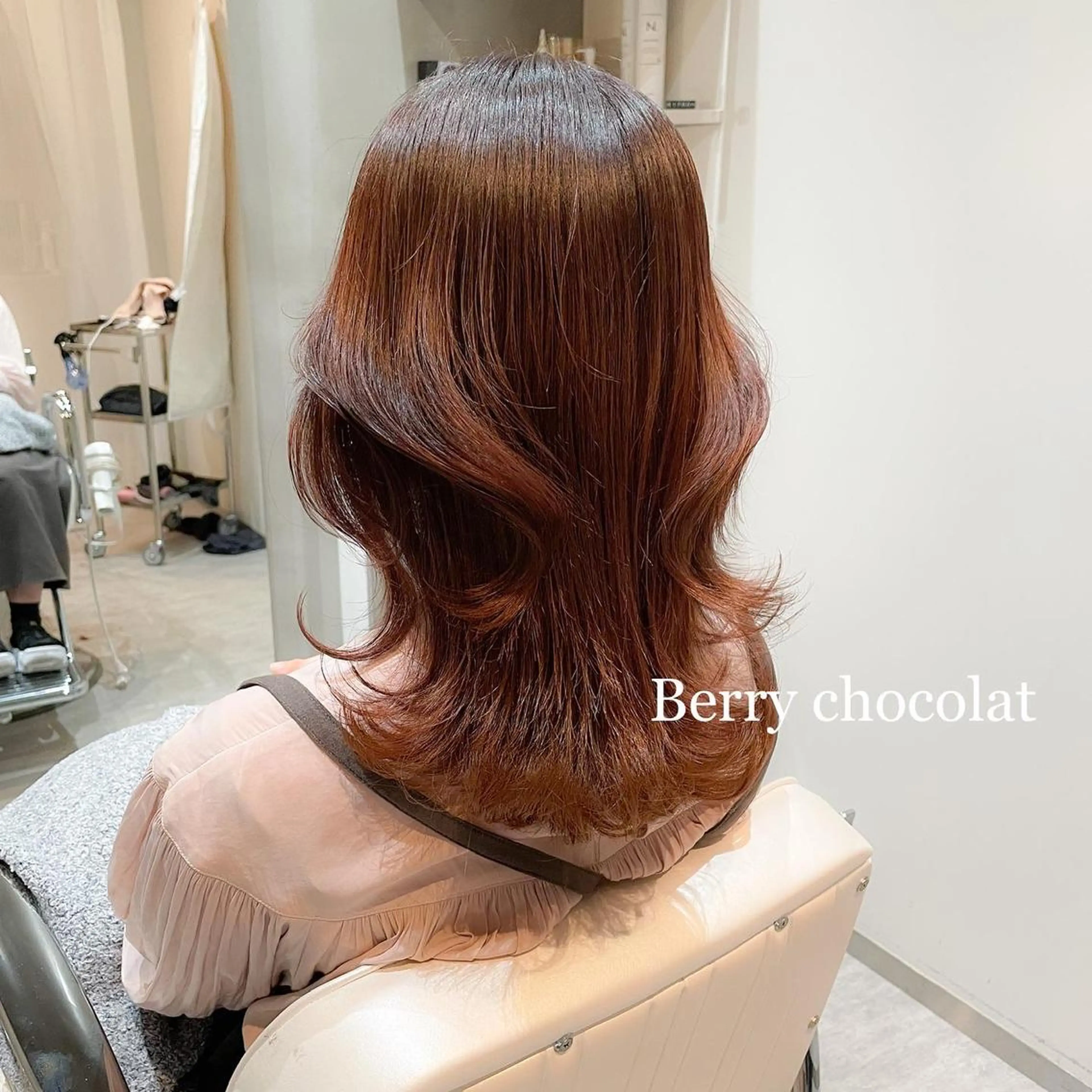 ミディアム くびれヘア 韓国風ヘア LOMA🇰🇷 銀座クボタのヘアスタイル