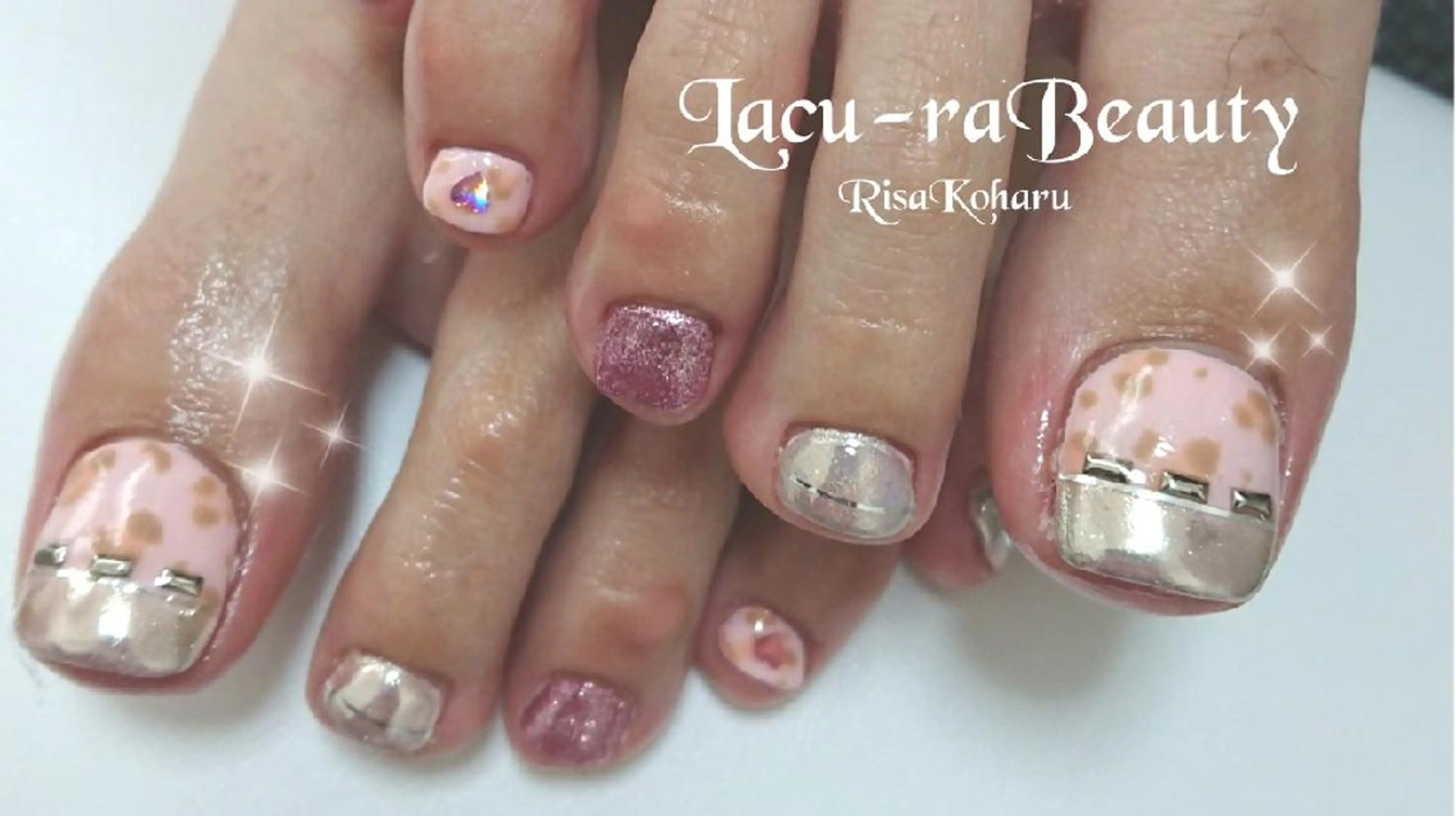 ネイル フットネイル 小顔と腸の専門店 ラクーラビューティのエステ・リラクイメージ