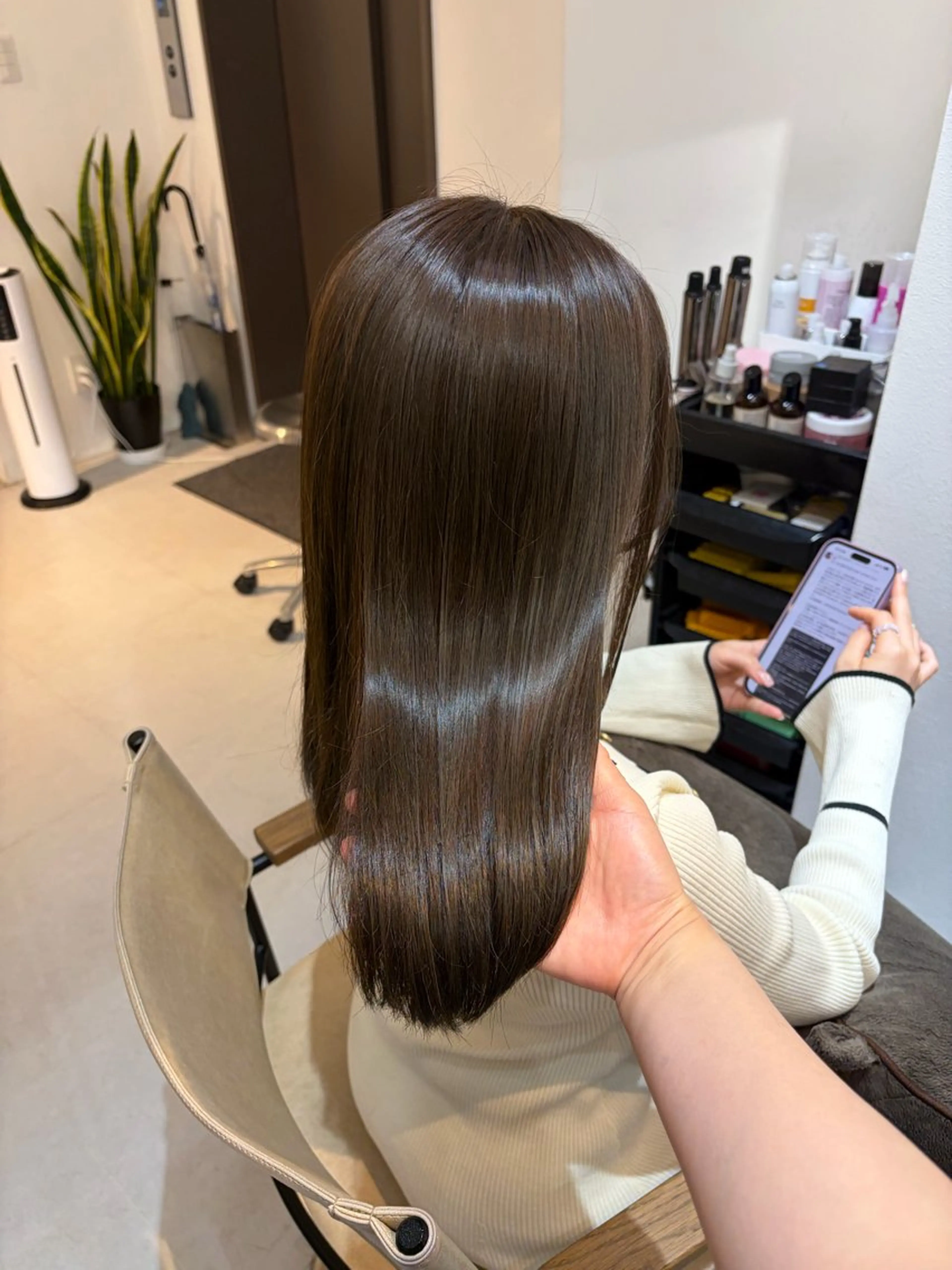 セミロング カット ヘアカラー トリートメント ✨色持ちの良い艶 カラー✨蟹江真世のヘアスタイル