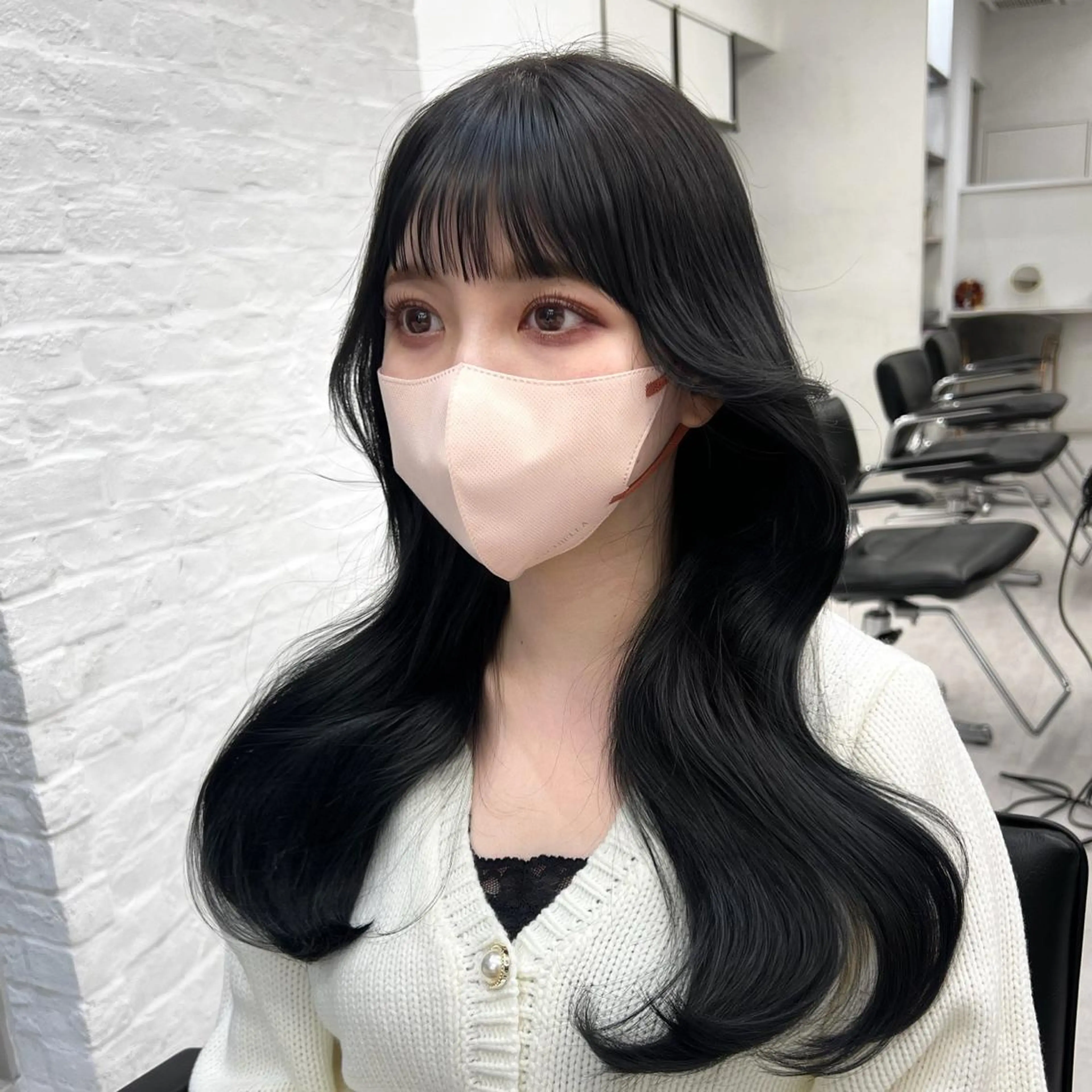 ロング カラー アッシュ ベージュカラー 黒髪 ブリーチ ブルーカラー 韓国ヘア♡ 顔まわりカットayaのヘアスタイル