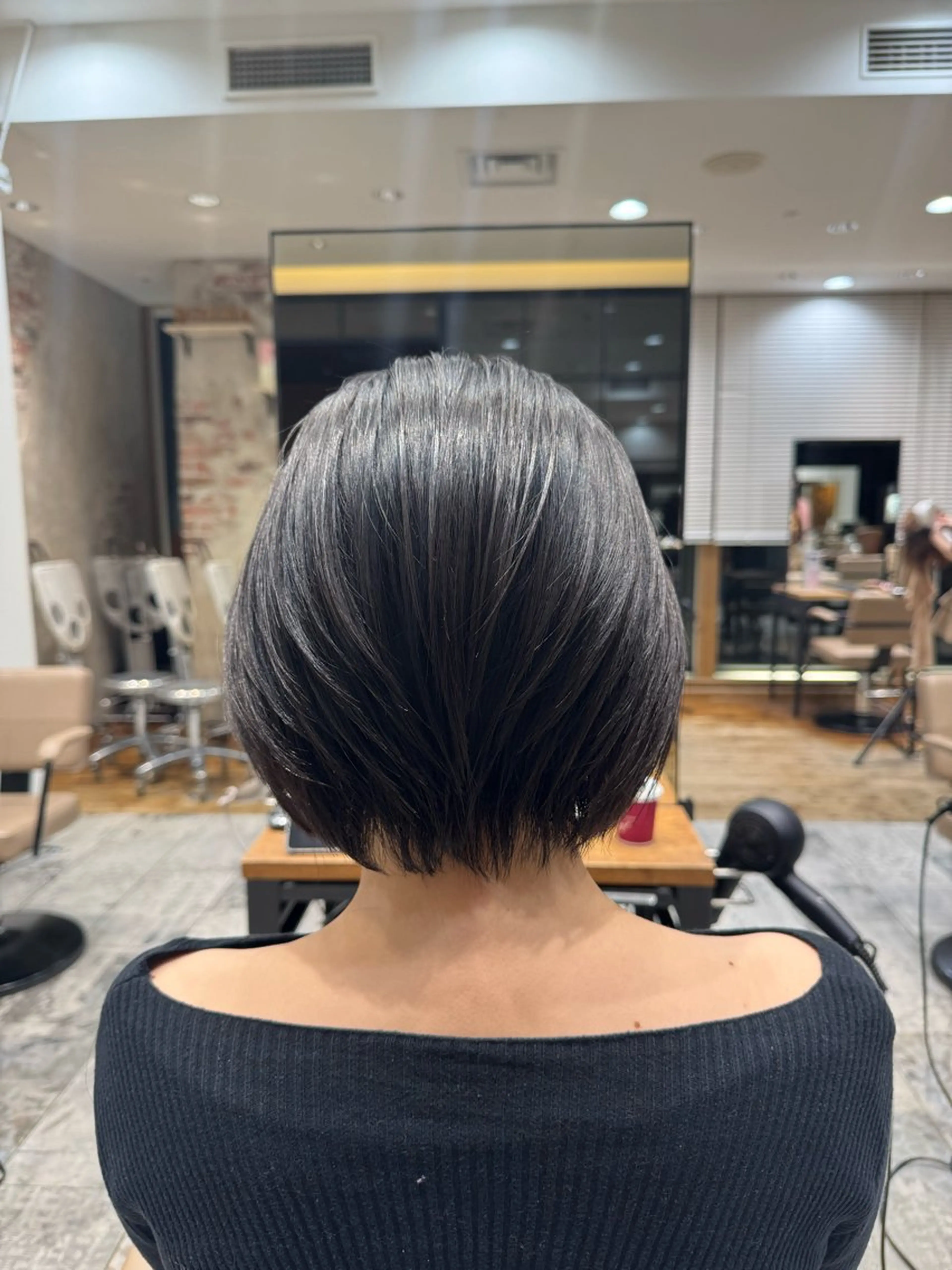 ショート 新宿/レイヤー 顔周りカット溝手優太のヘアスタイル