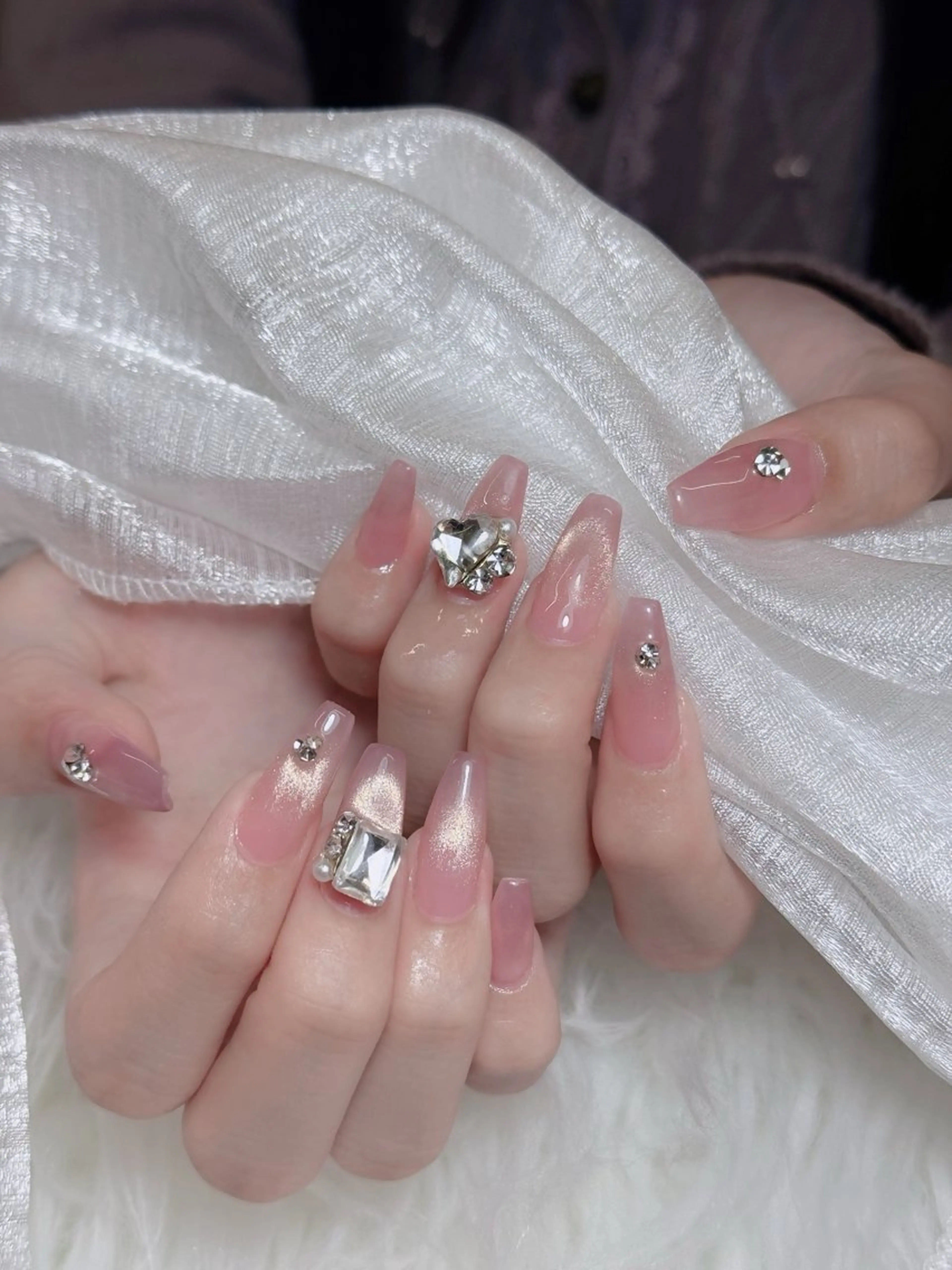 ネイル オーロラネイル チークネイル フットネイル フレンチネイル ハロウィン ハンドネイル Lumi Nail 新大久保3‘のネイルデザイン