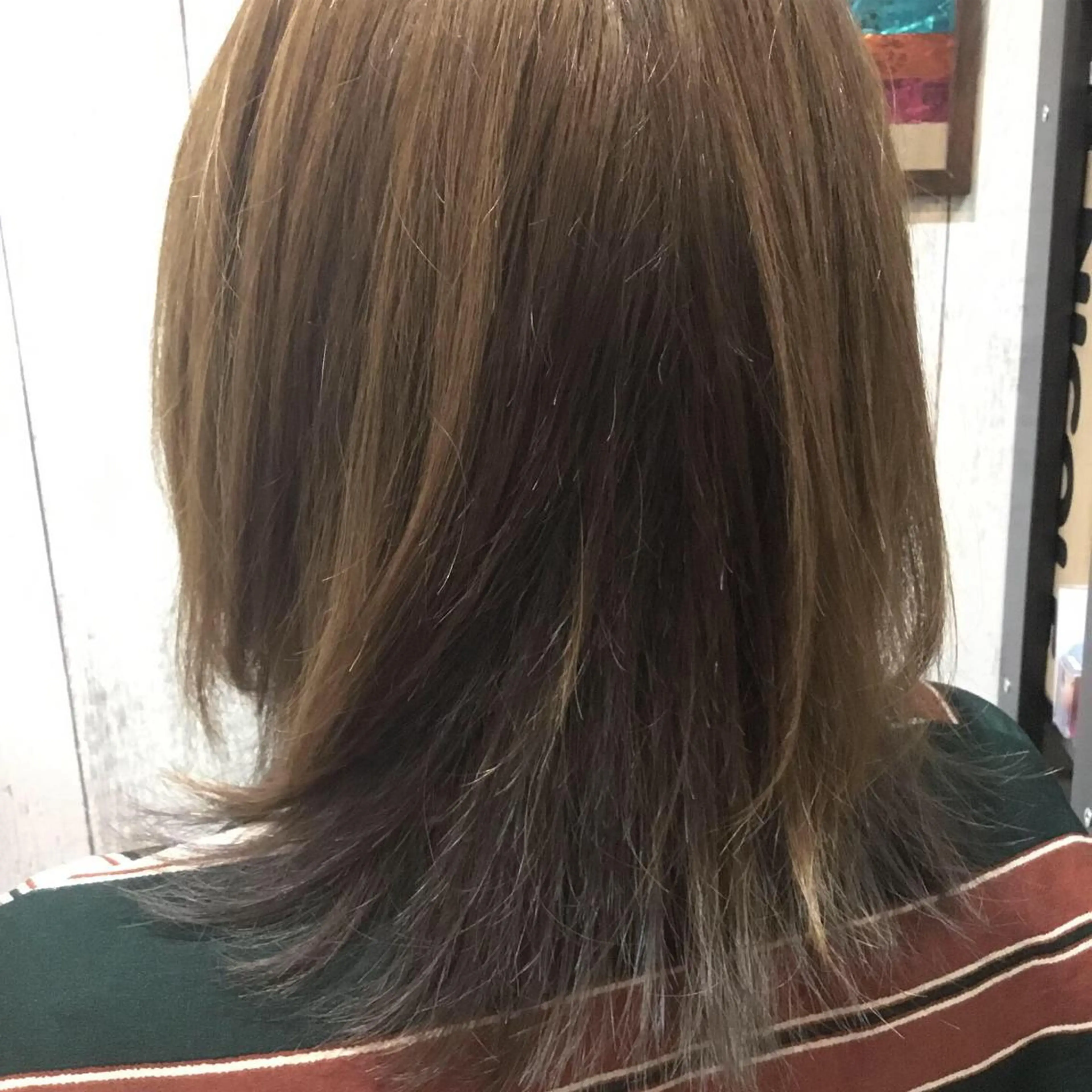 ミディアム カラー embrace エンブレイスのヘアスタイル