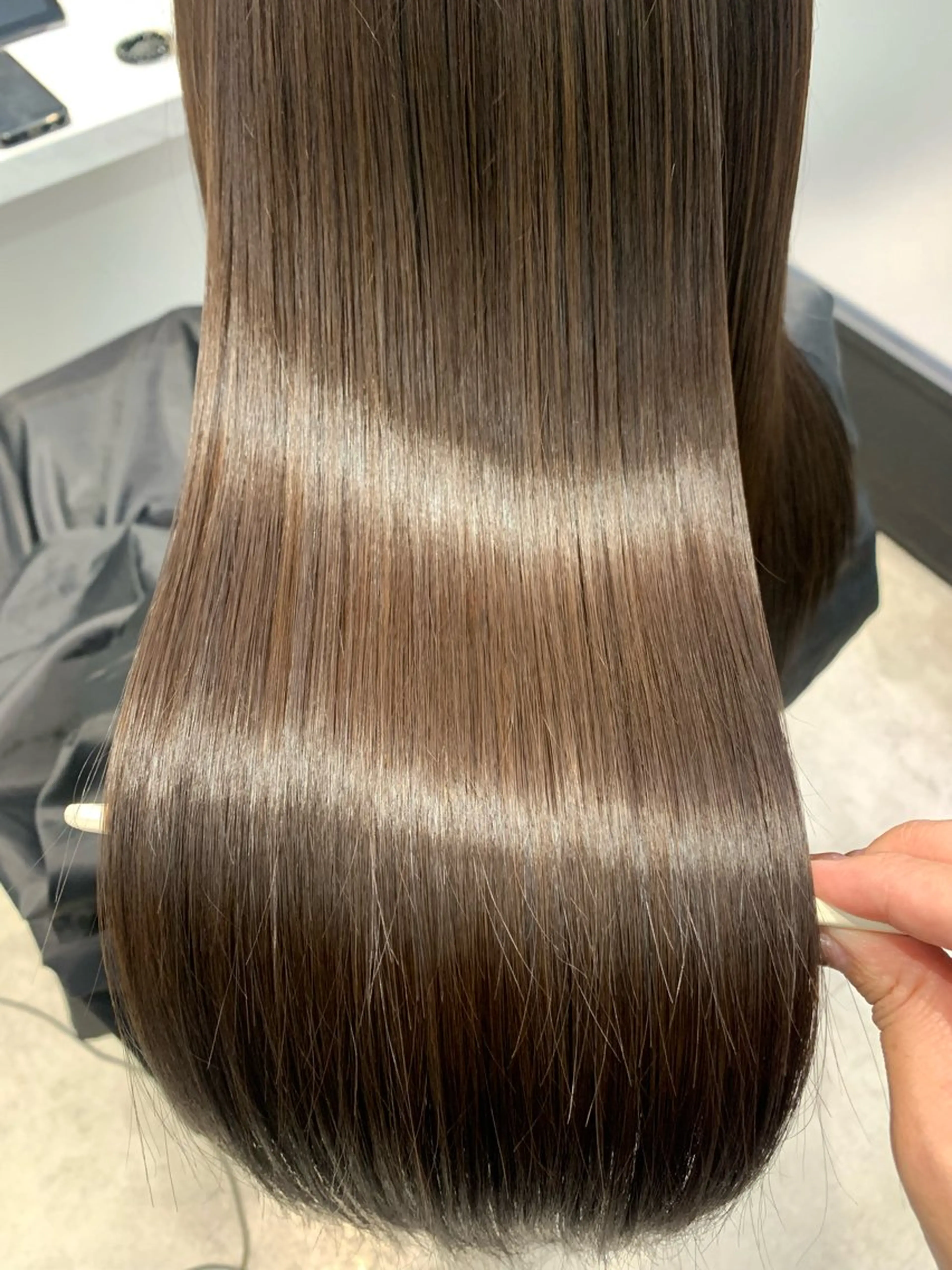 セミロング 髪質改善 トリートメント 酸熱トリートメント カット ヘアカラー トリートメント SALOWIN 銀座一丁目店所属・髪質改善/縮毛矯正 🎀小林 唯 🎀のヘアスタイル