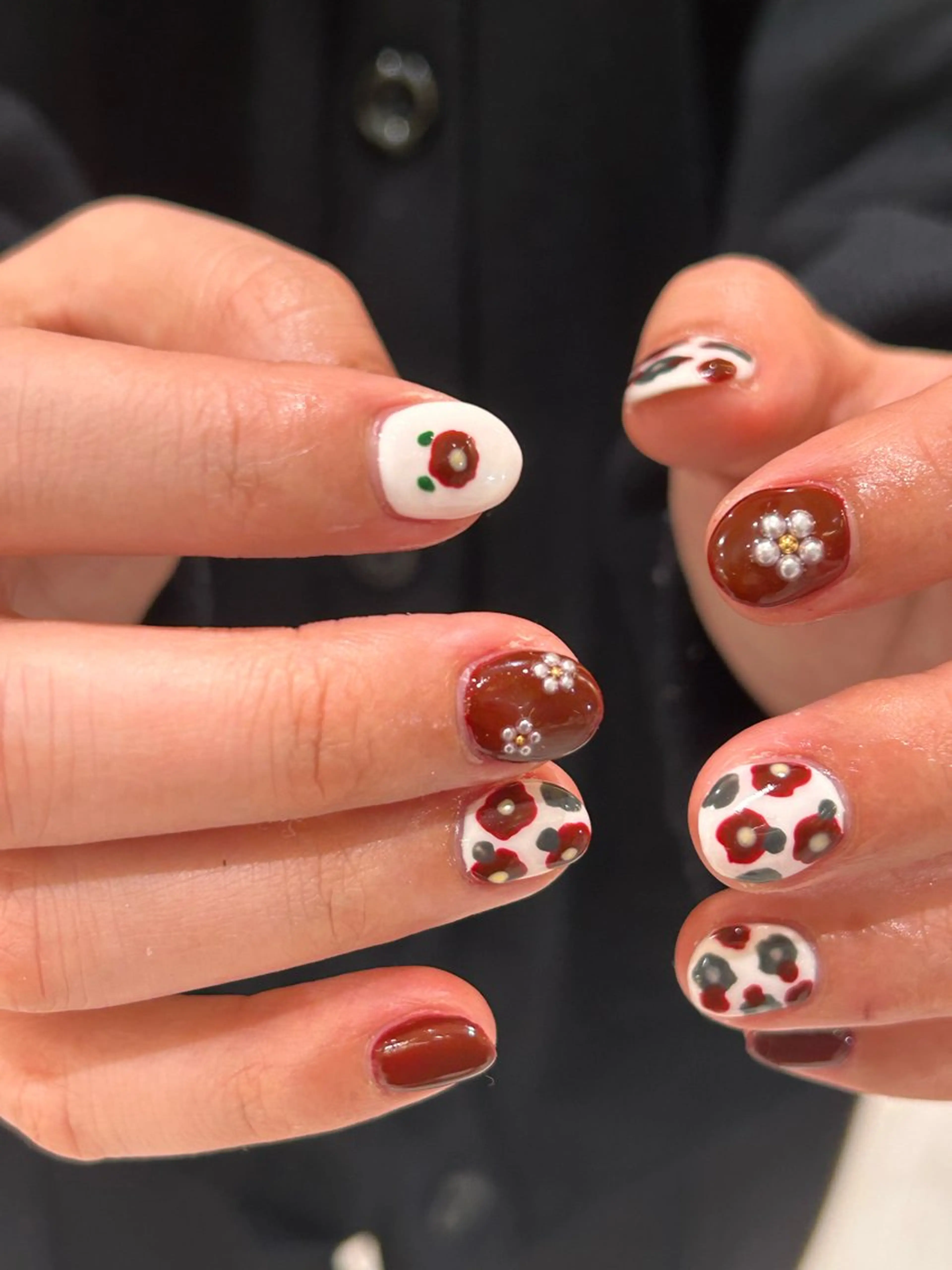 ネイル ꪆৎ平行アーチ ྀི ワカナの眉毛・アイブロウイメージ