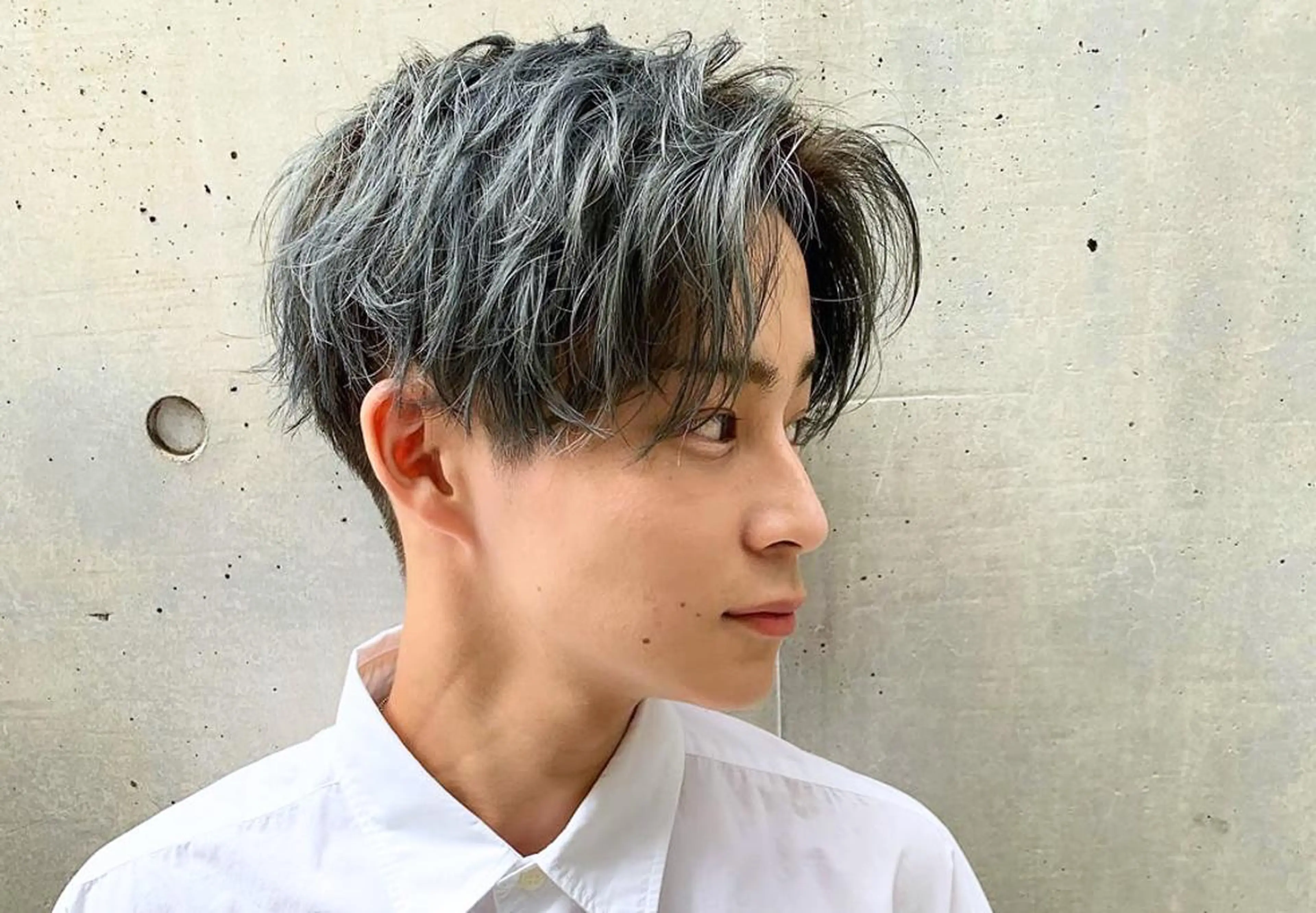 メンズ ヘアカラー 透明感Color🩶 髪質改善 ユウナ🦋のヘアスタイル