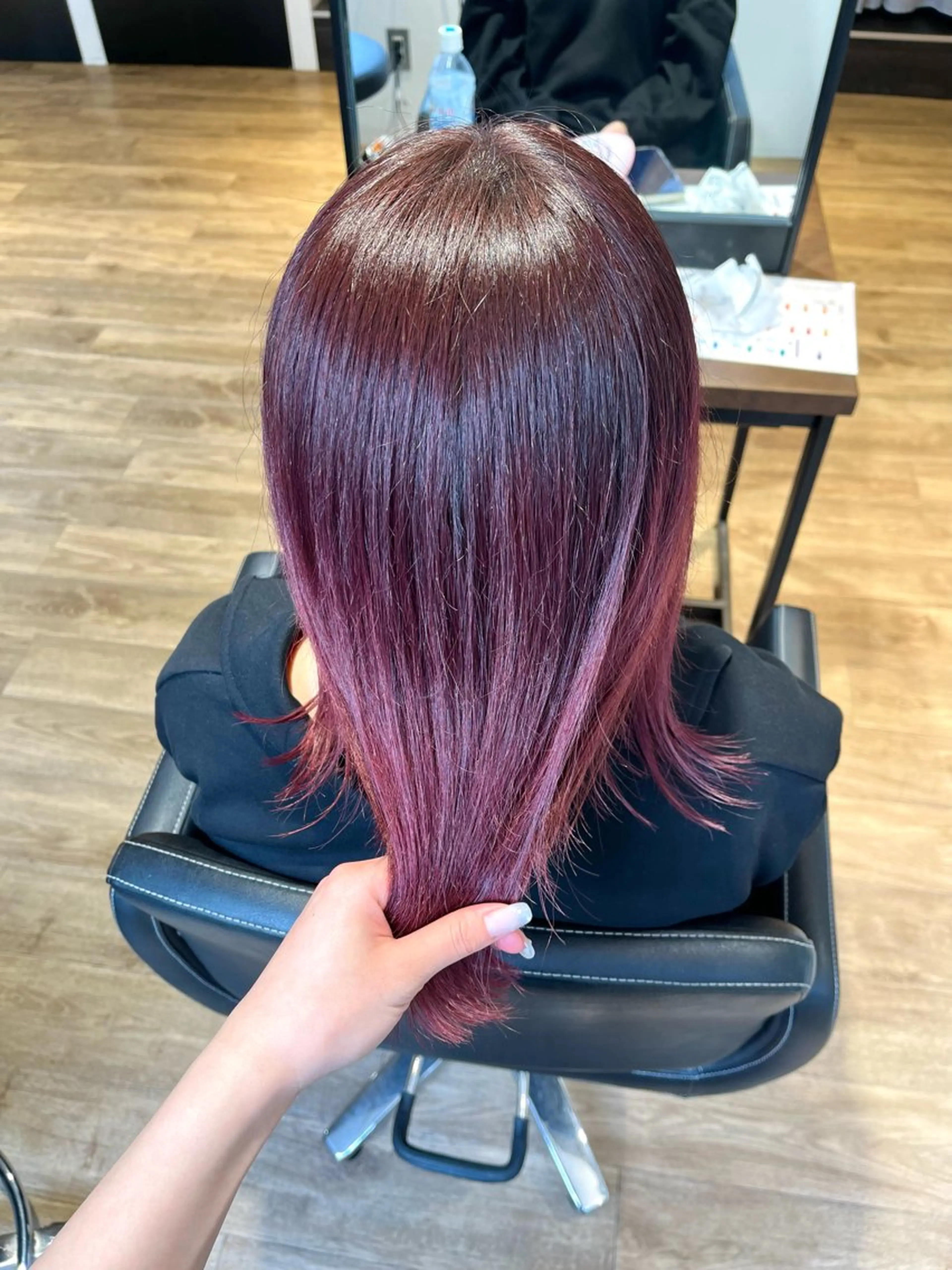 ミディアム カラー ブリーチ Riposo.所属・✨艶髪✨ 奈須晴香のヘアスタイル