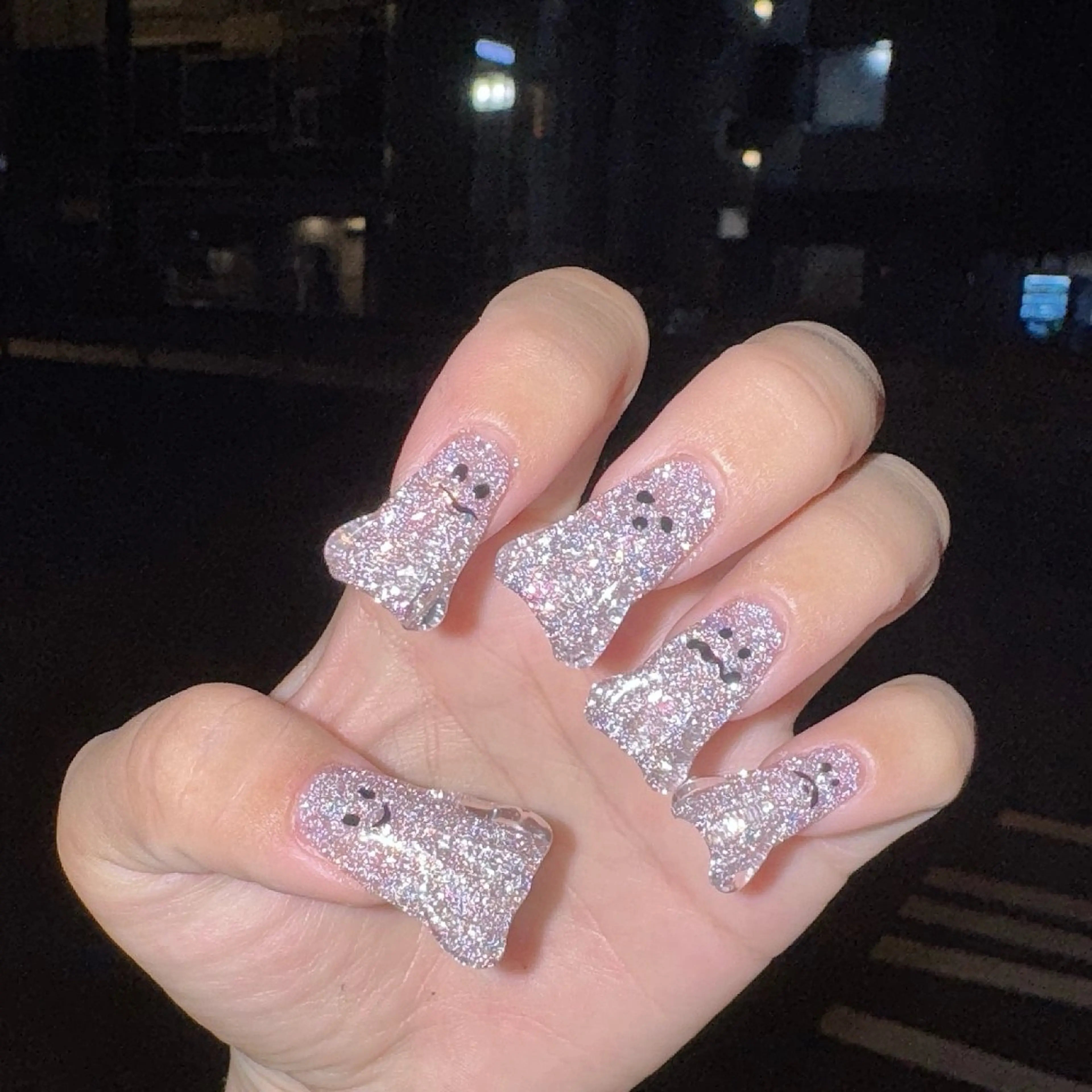 ネイル ハロウィン ネイルチップ ハンドネイル RIEKO🍒 ワンホン♡推しネイルのネイルデザイン