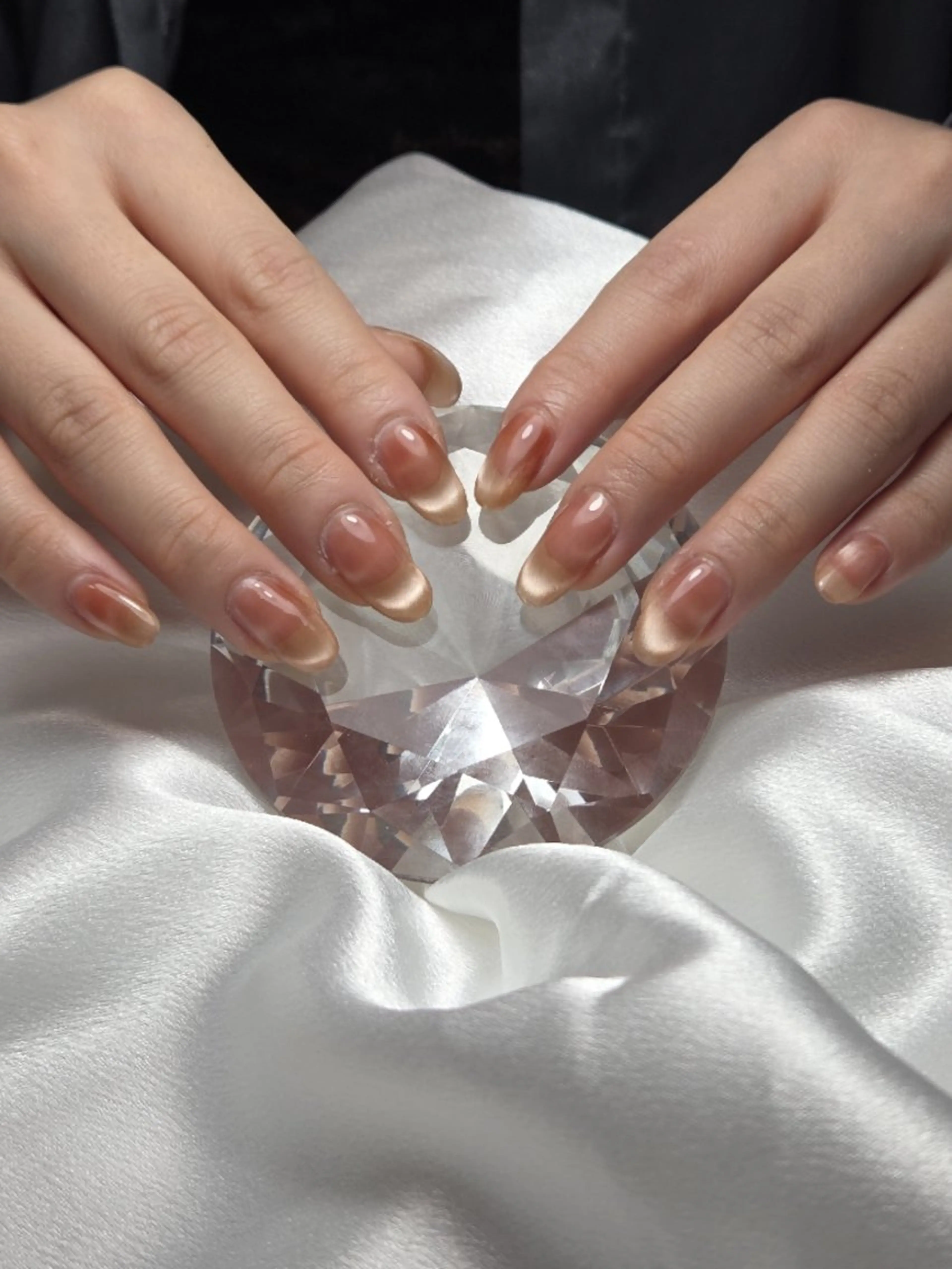 ネイル フレンチネイル マグネットネイル マグネットフレンチ ハンドネイル Lu nelのネイルデザイン