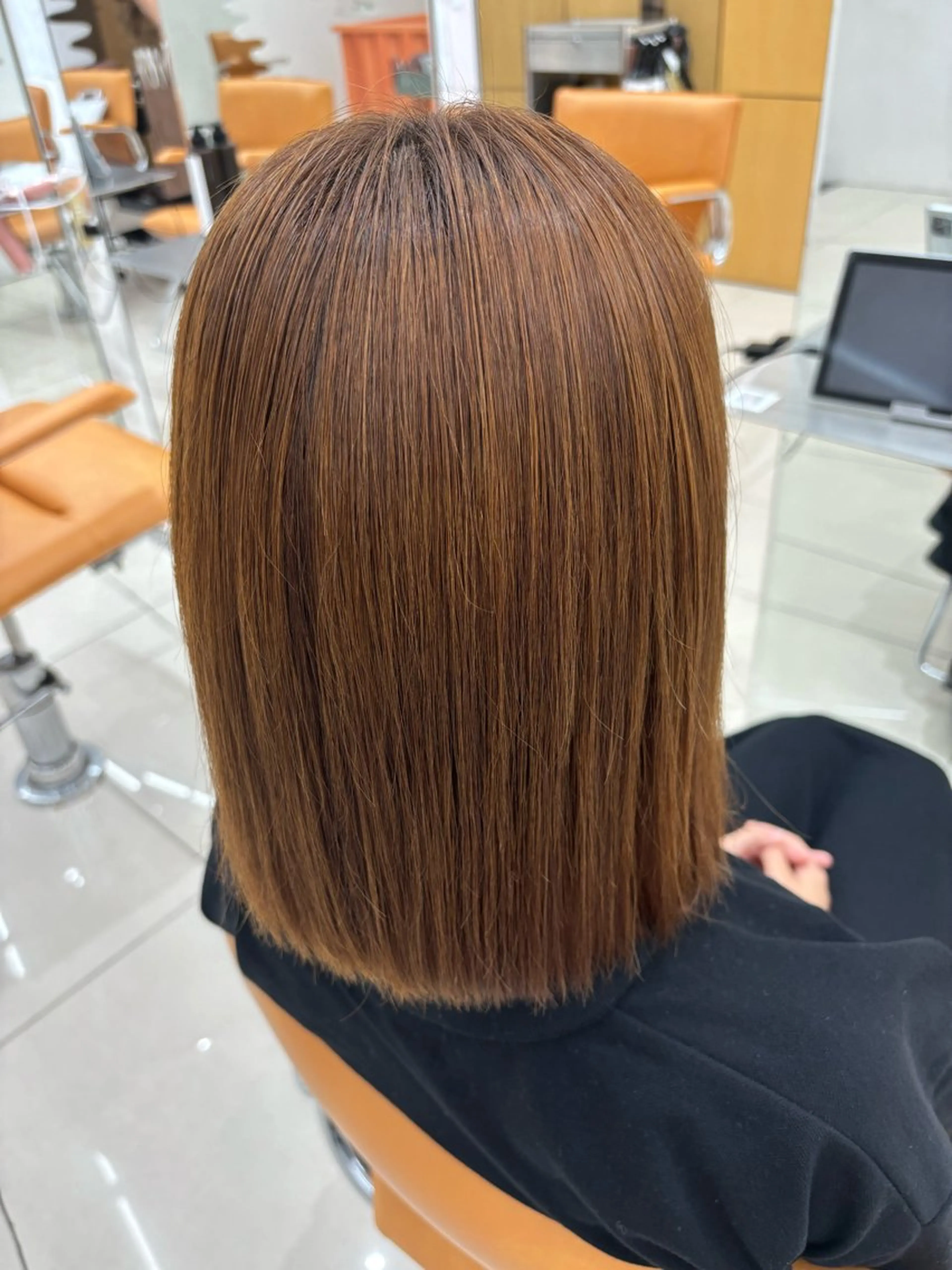 ミディアム カラー カット 縮毛矯正 🏰縮毛矯正 🏰NOAのヘアスタイル