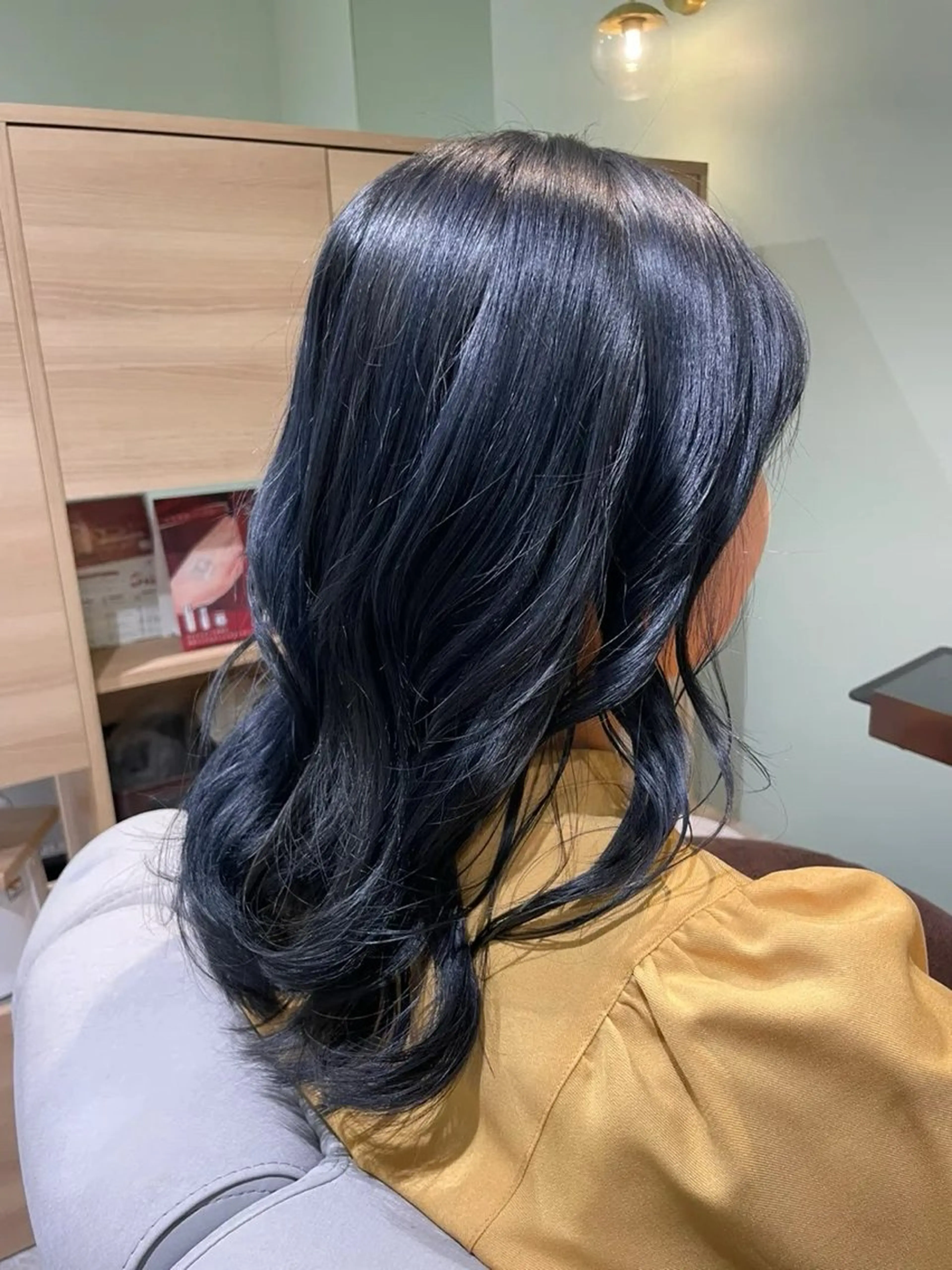 ロング カット ヘアカラー トリートメント シオン/艶髪/ グレージュカラーのヘアスタイル