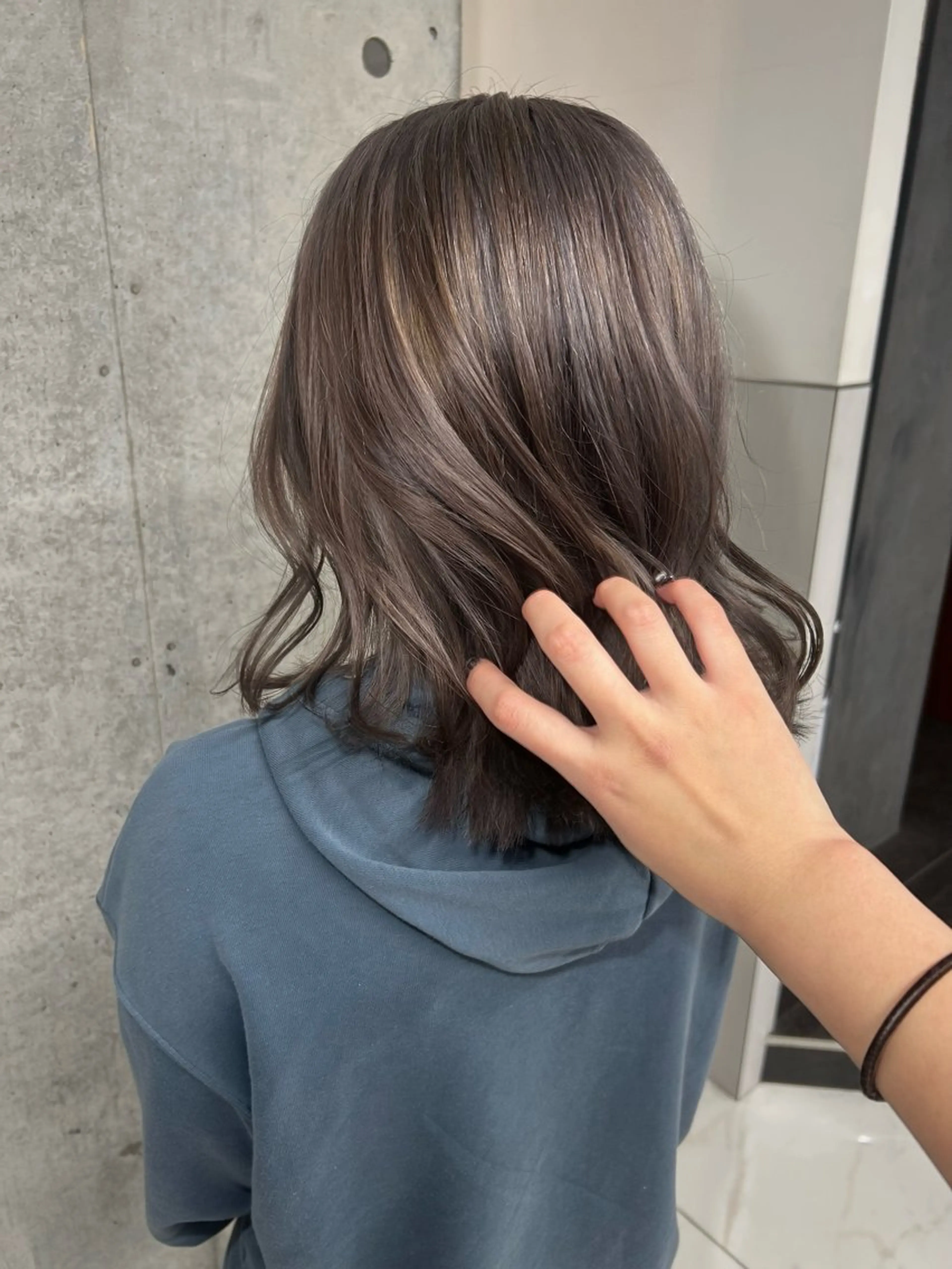 カラー ヘアカラー ️💜akari💜 ハイトーン/レイヤーのヘアスタイル