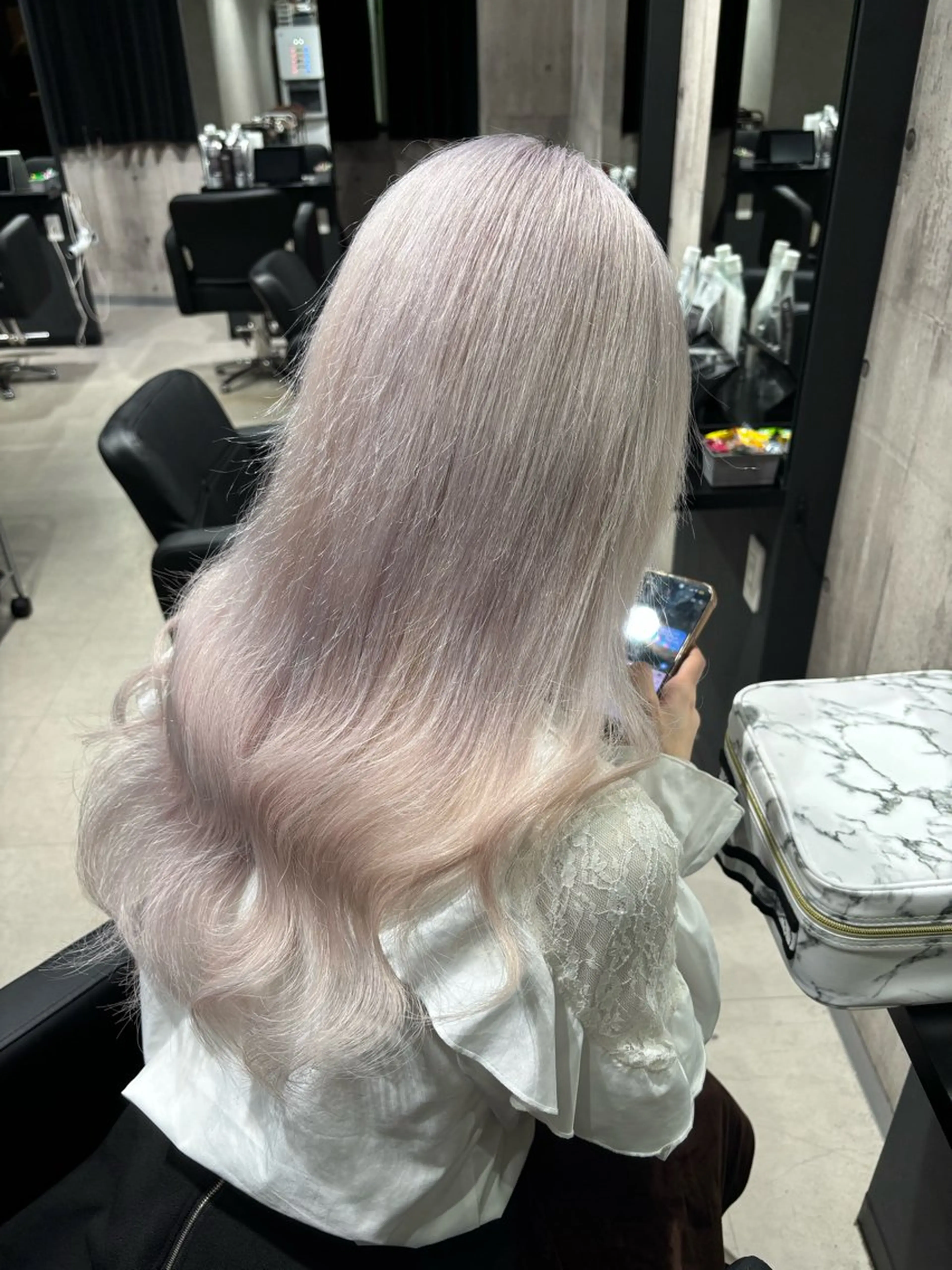 ロング カラー カット ヘアカラー _white【京橋店】所属・_WHITE / KENTOのヘアスタイル