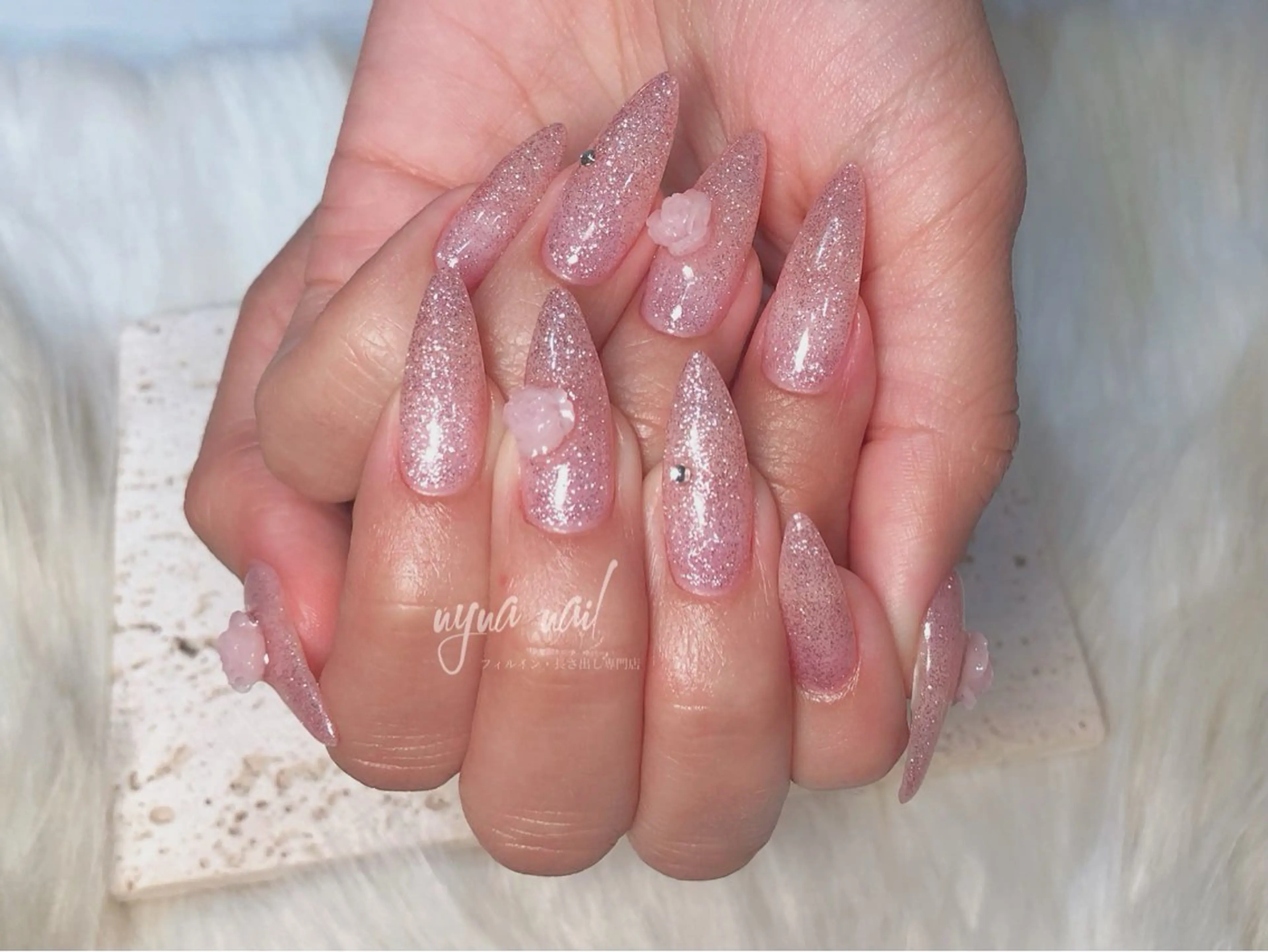 ネイル ハンドネイル 長さ出し専門 nynaのネイルデザイン