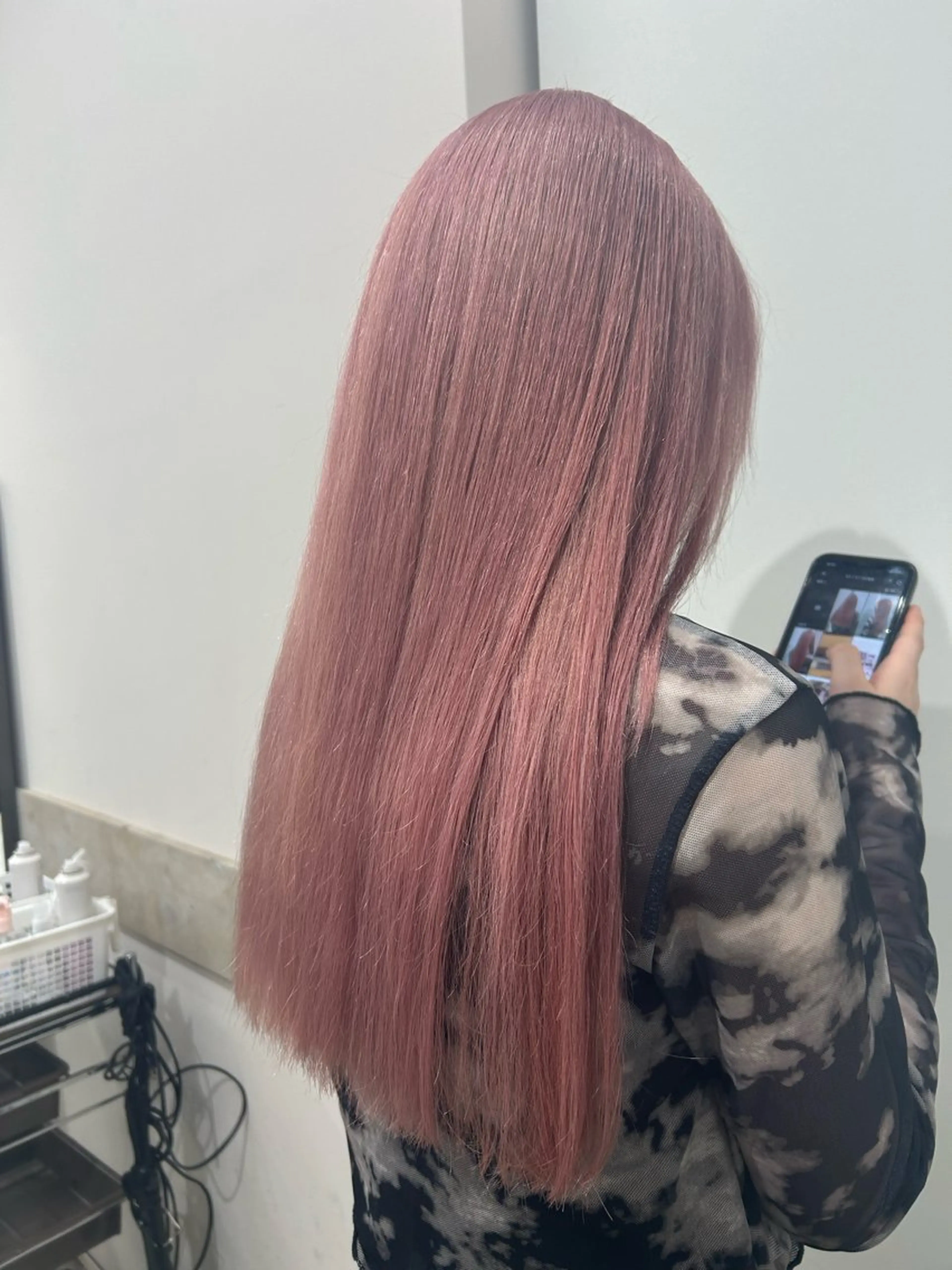 ロング カラー ベージュカラー ケアカラー 透明感カラー ダブルカラー ピンクカラー ヘアカラー トリートメント ピンク/ベージュ /似合わせ/田島百華のヘアスタイル