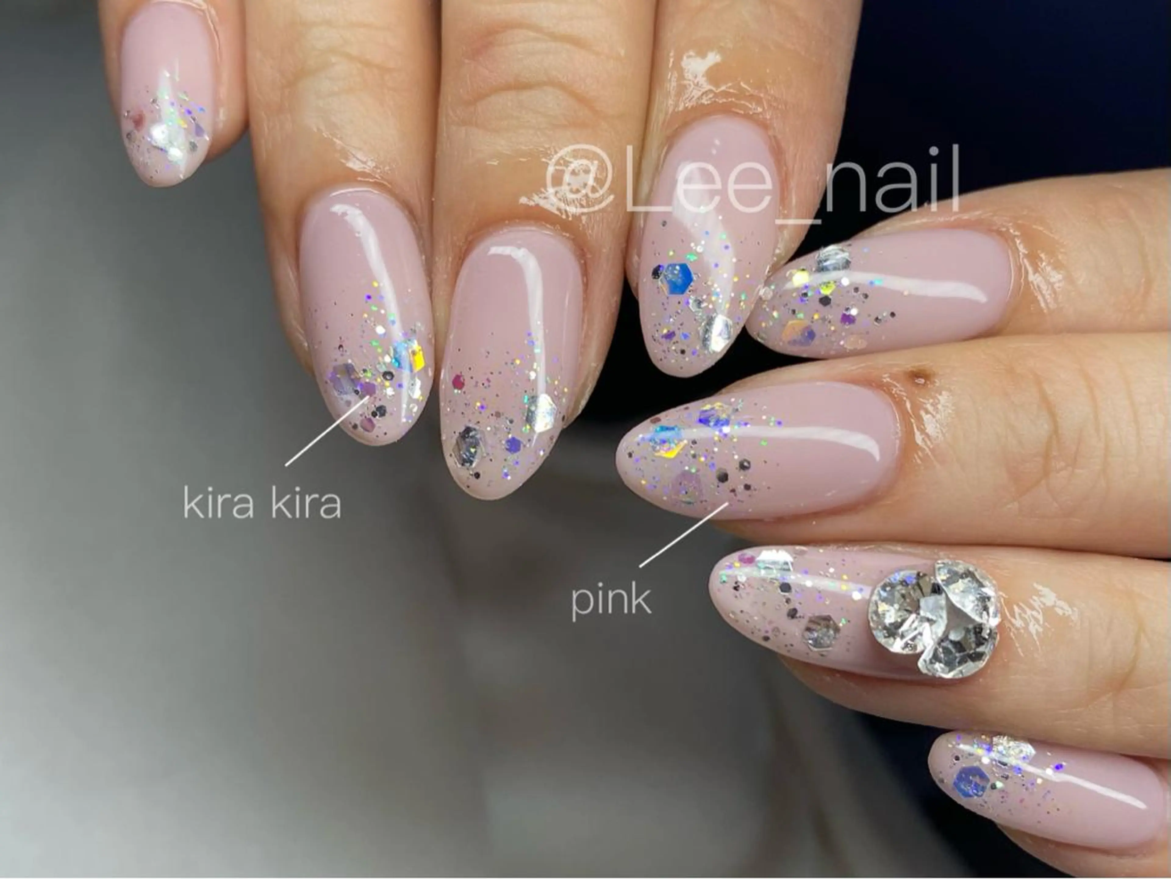 ネイル ホログラムネイル Lee_ nailのネイルデザイン