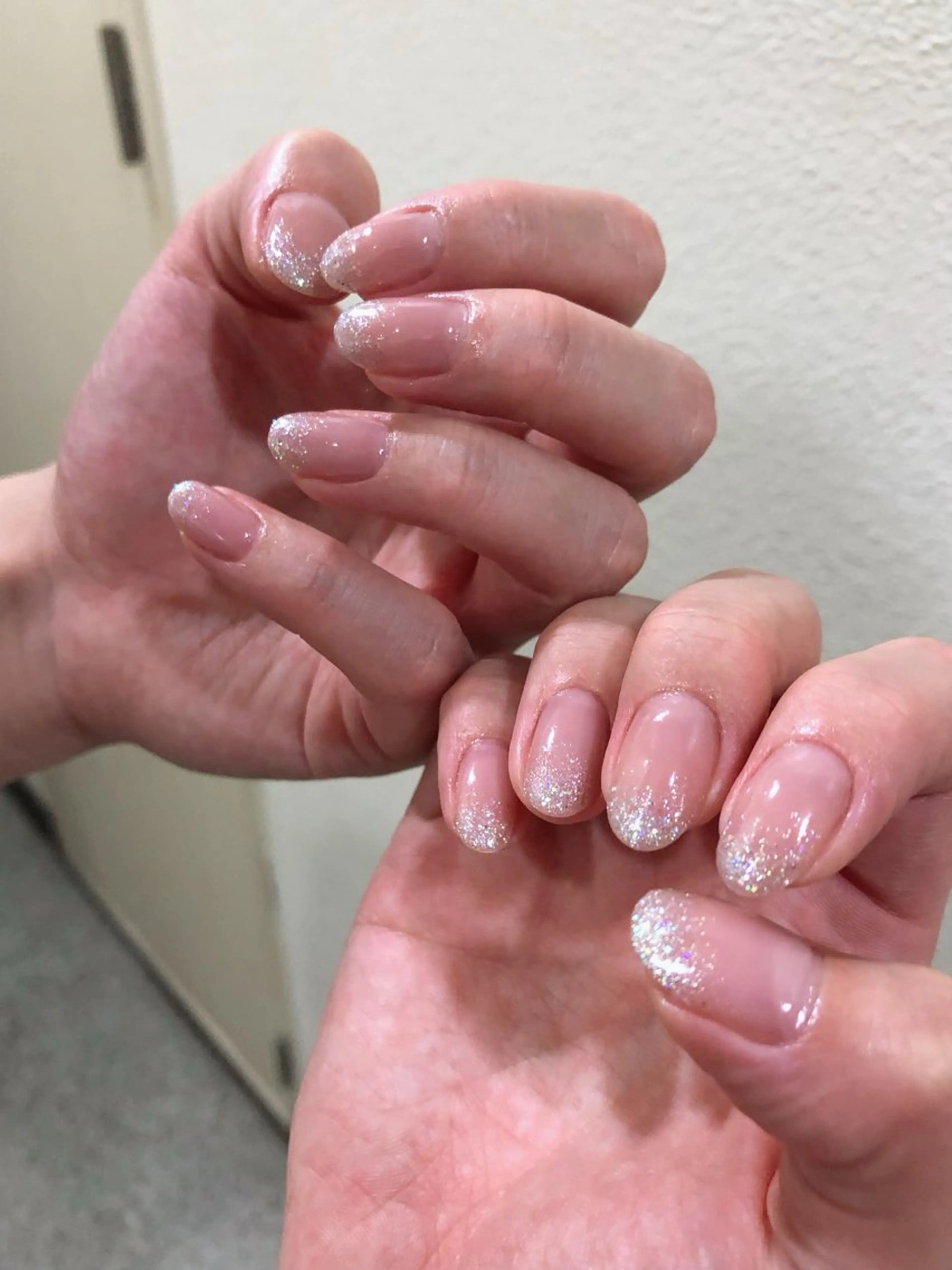 ネイル ラメ(グリッター) ラメグラデーション ピンク NAIL 106G所属・西日暮里駅徒歩1分/ NAIL106Gのネイルデザイン