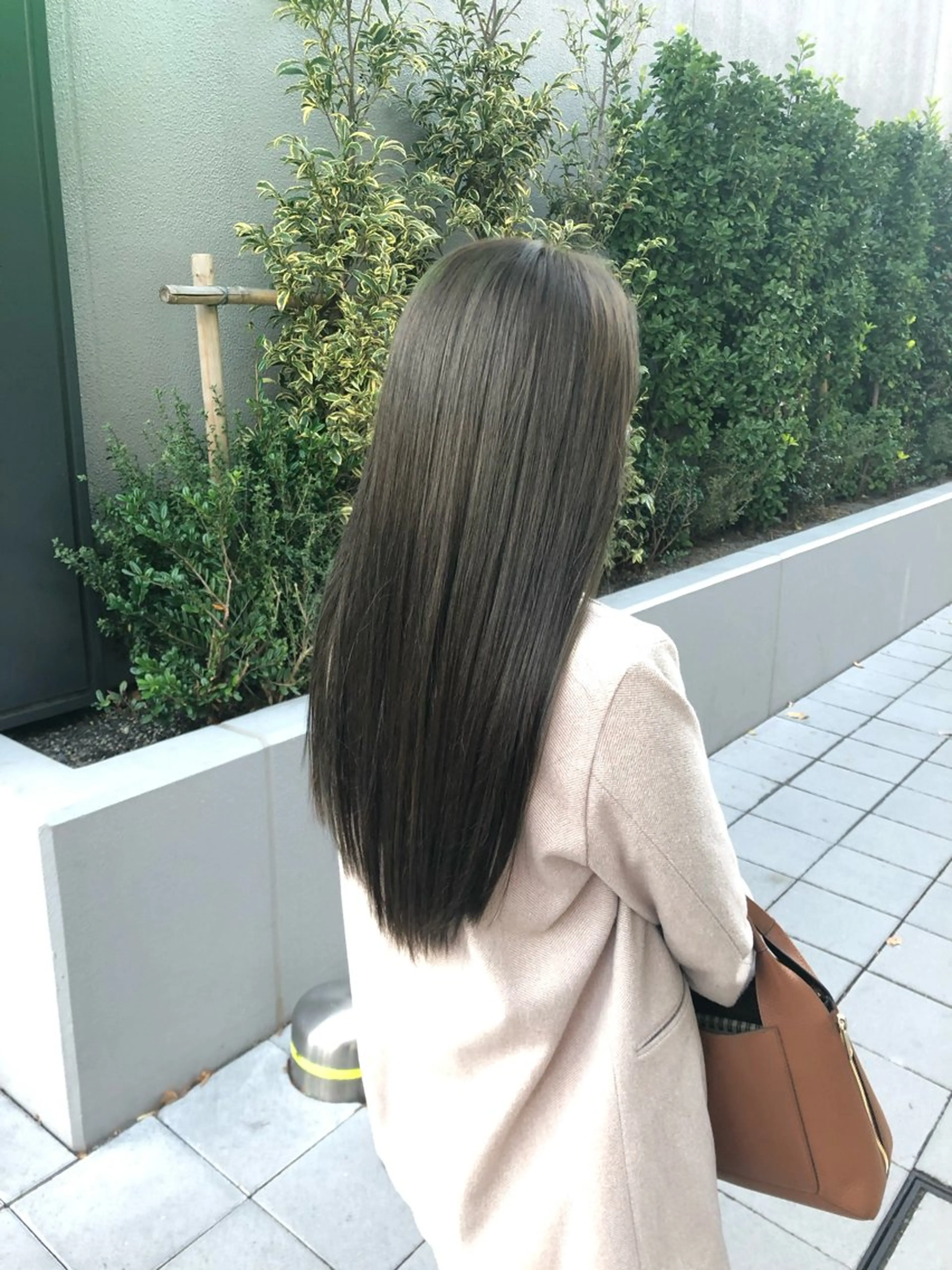 ロング カラー ヘアカラー 山下 光太郎のヘアスタイル