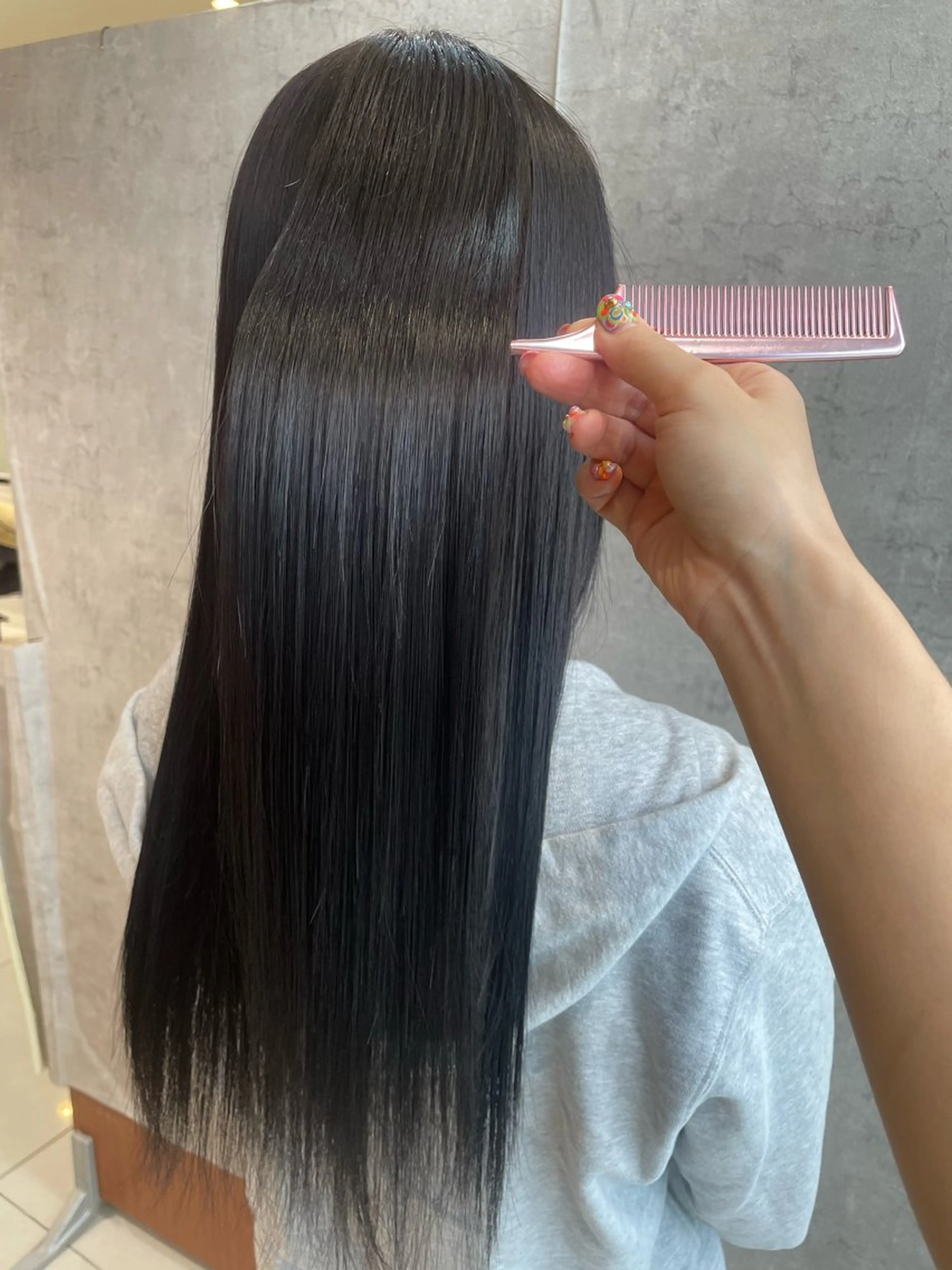 【メンテナンス✨️】前髪・顔周りのみ縮毛矯正＋全体カット＋髪質改善TR💎の写真