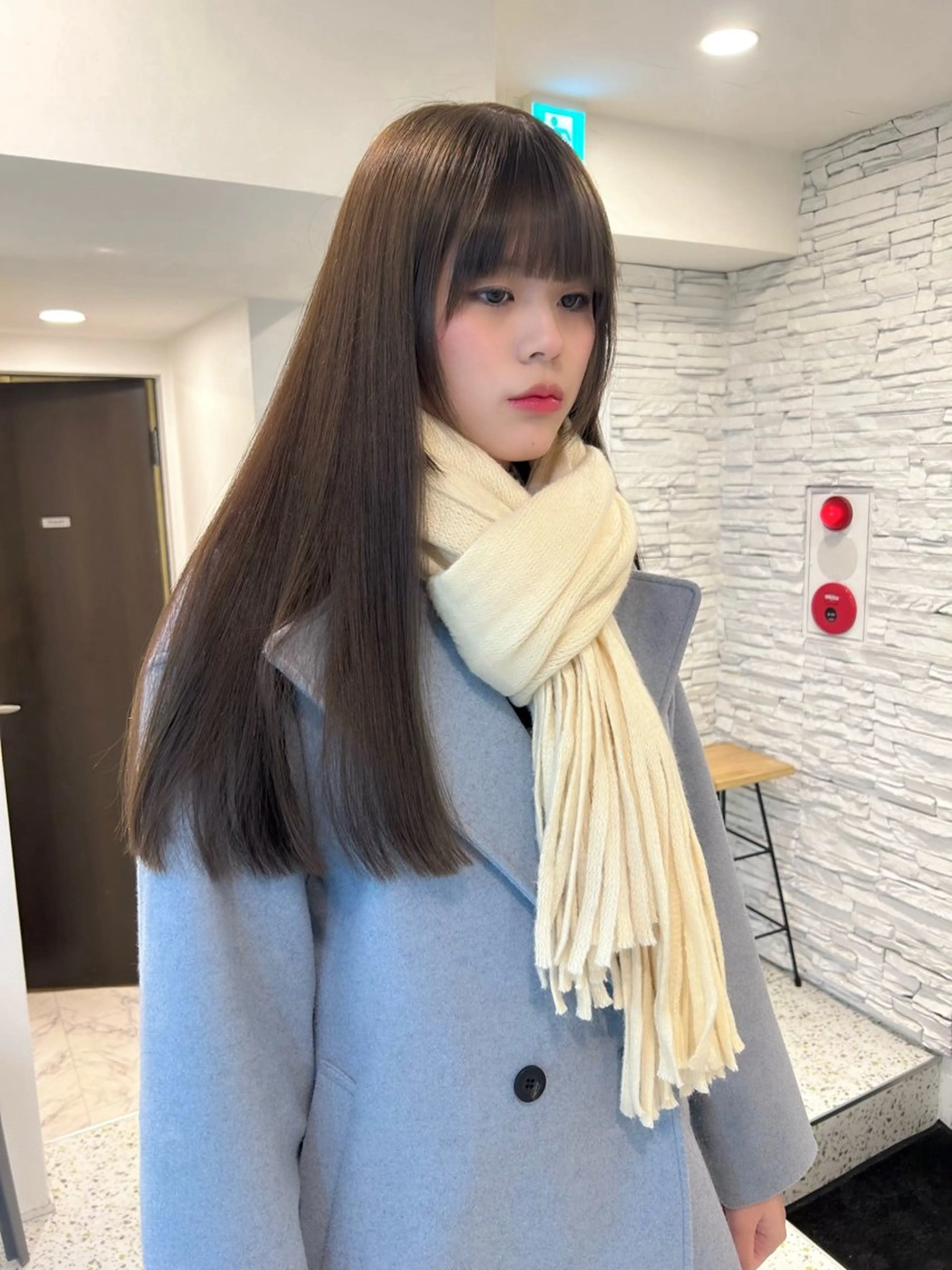 ロング Memories所属・透明感カラー 莉々子のヘアスタイル