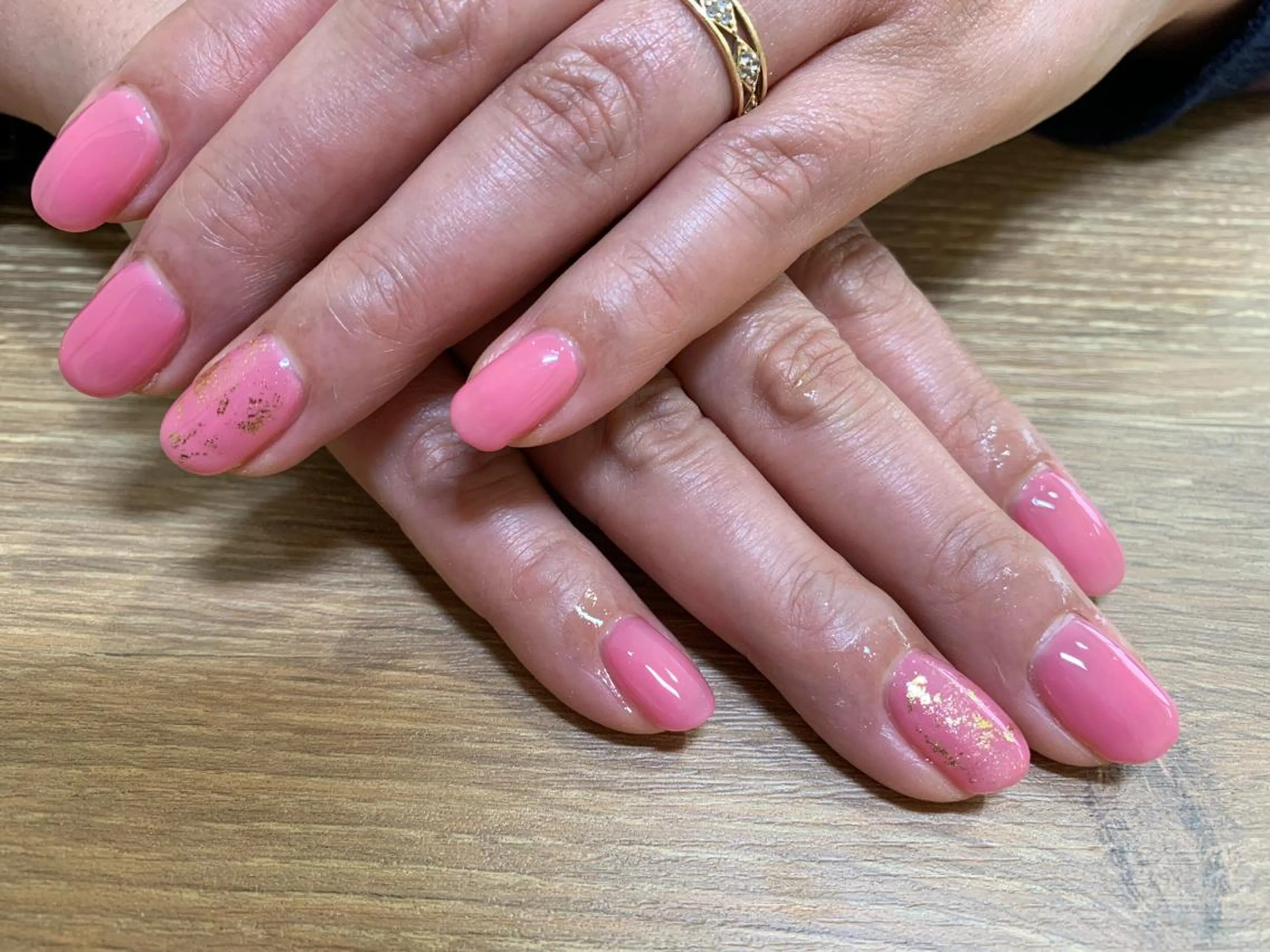 ネイル charme所属・. SHIORIのネイルデザイン