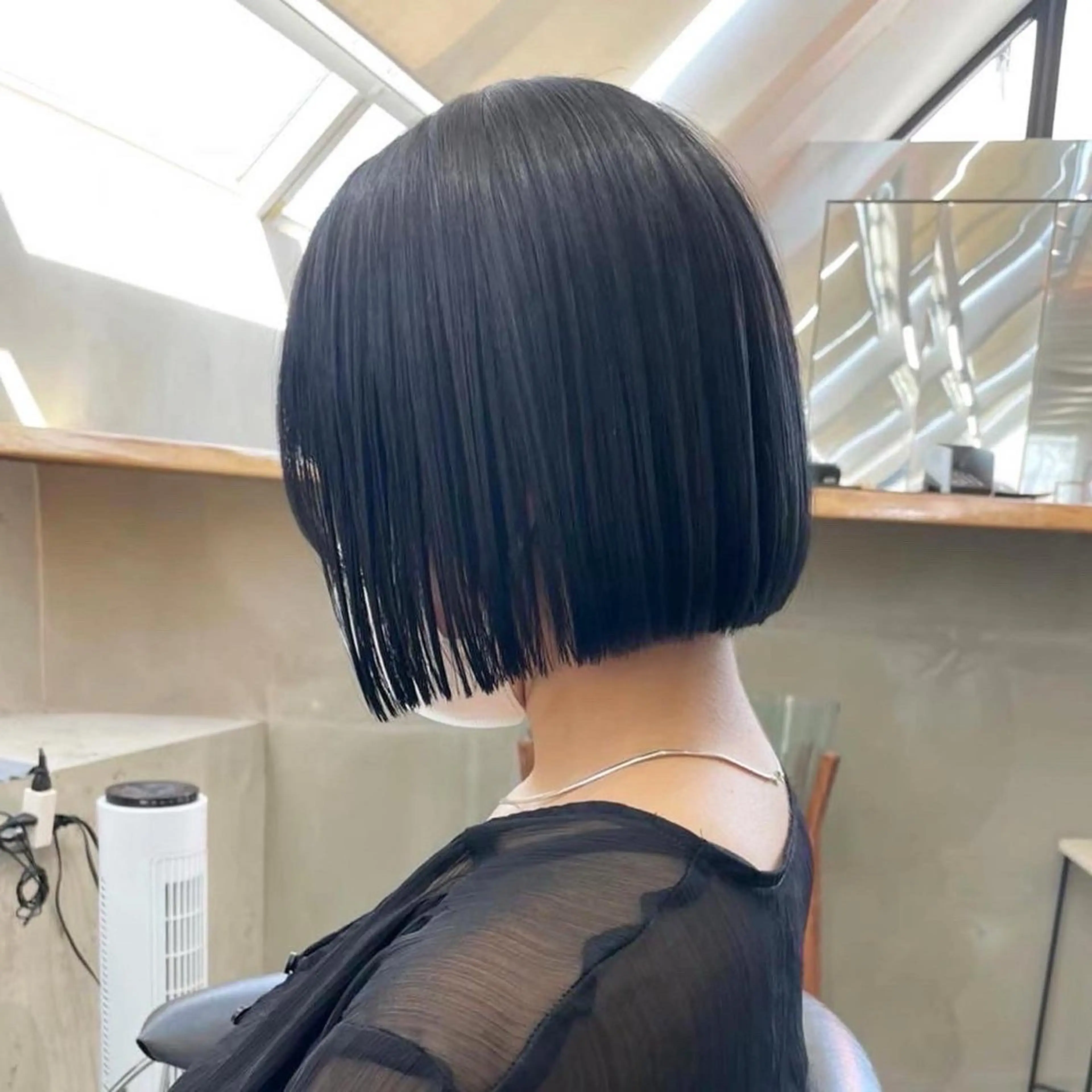 ショート ボブ／レイヤー／髪質 改善/縮毛矯正／銀座のヘアスタイル