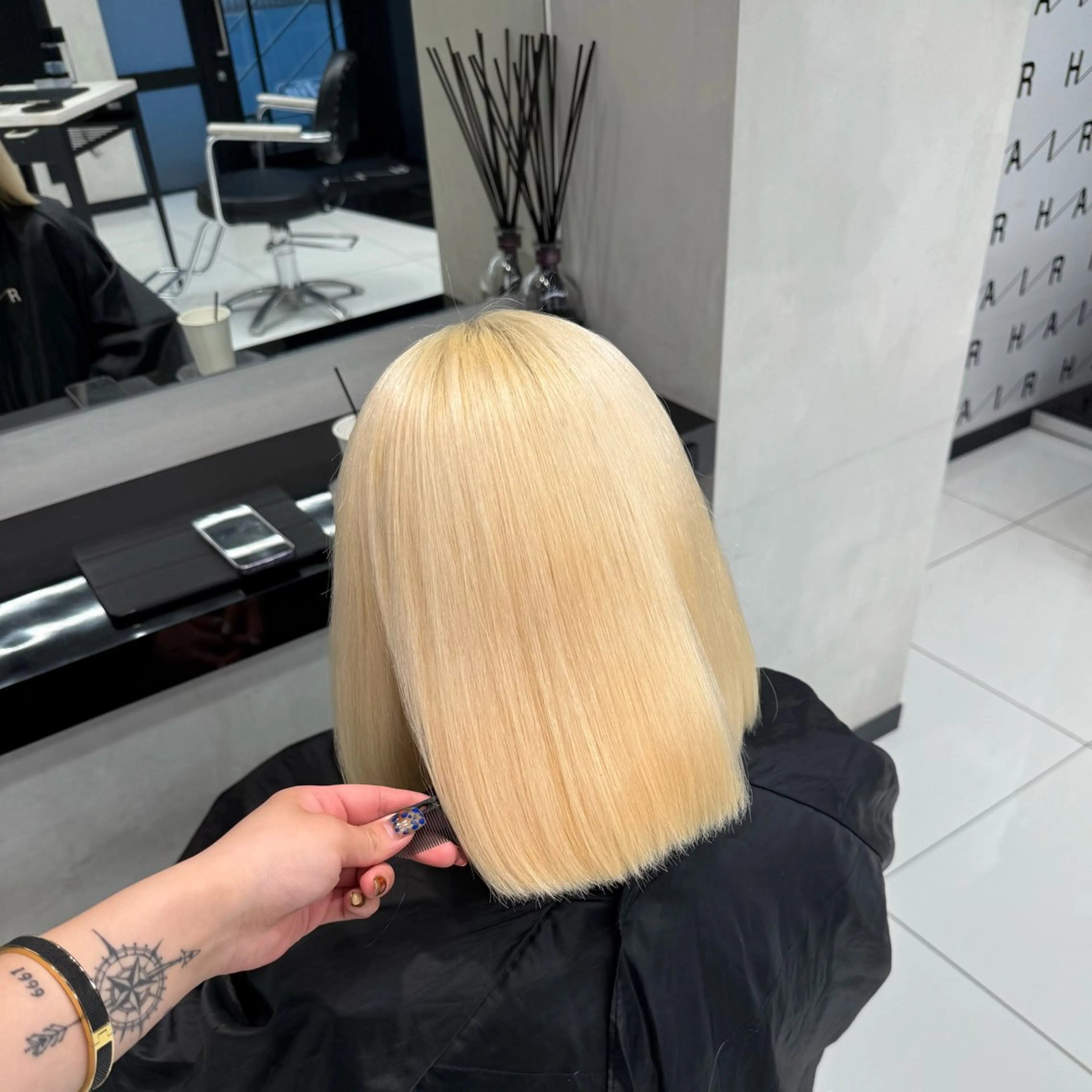 ショート カラー 【🦋綺麗めハイトー ン🦋】suzunoのヘアスタイル