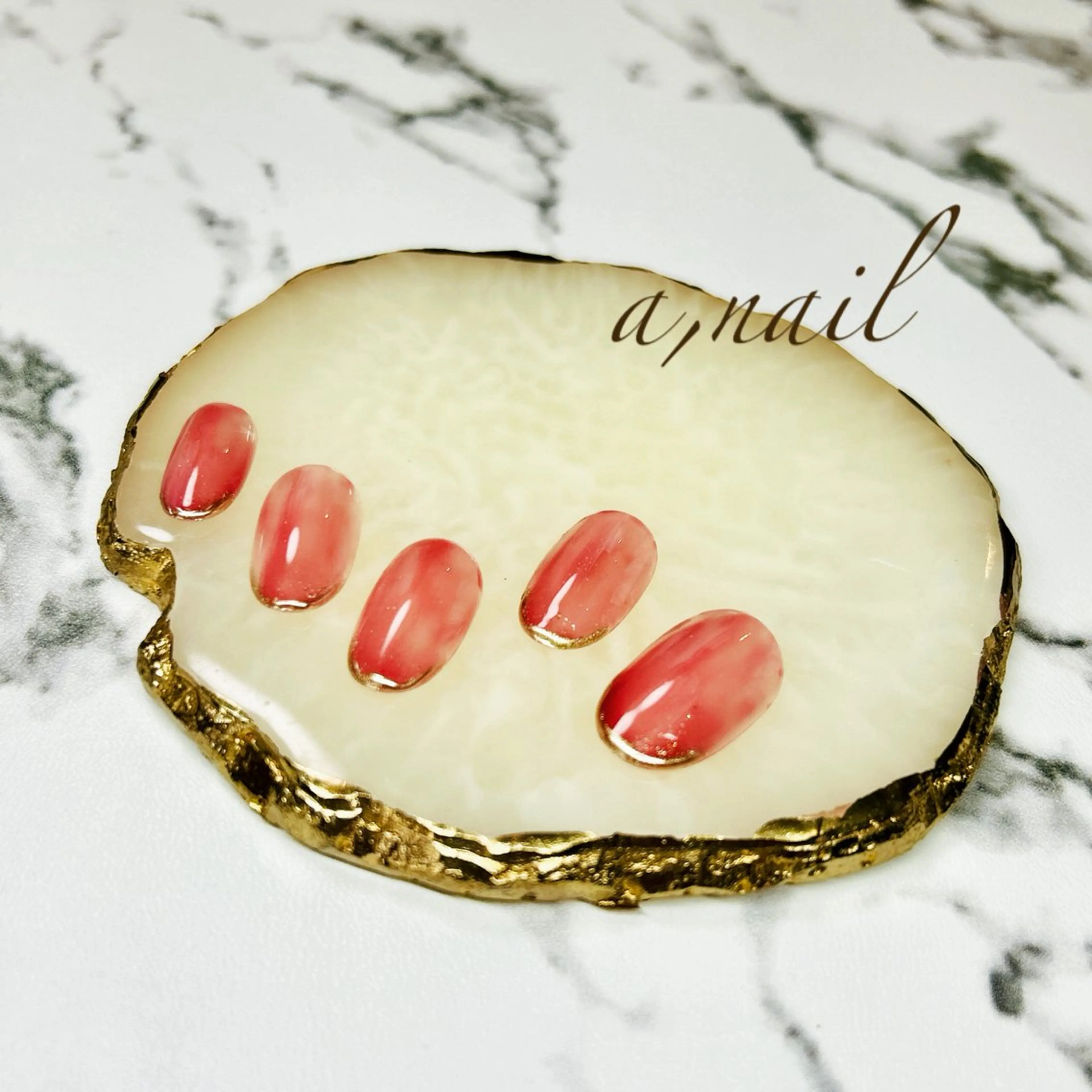 ネイル フレンチネイル ジェルネイル グラデーション ミラーネイル ニュアンスネイル ハンドネイル ネイルサロン エーネイルのネイルデザイン