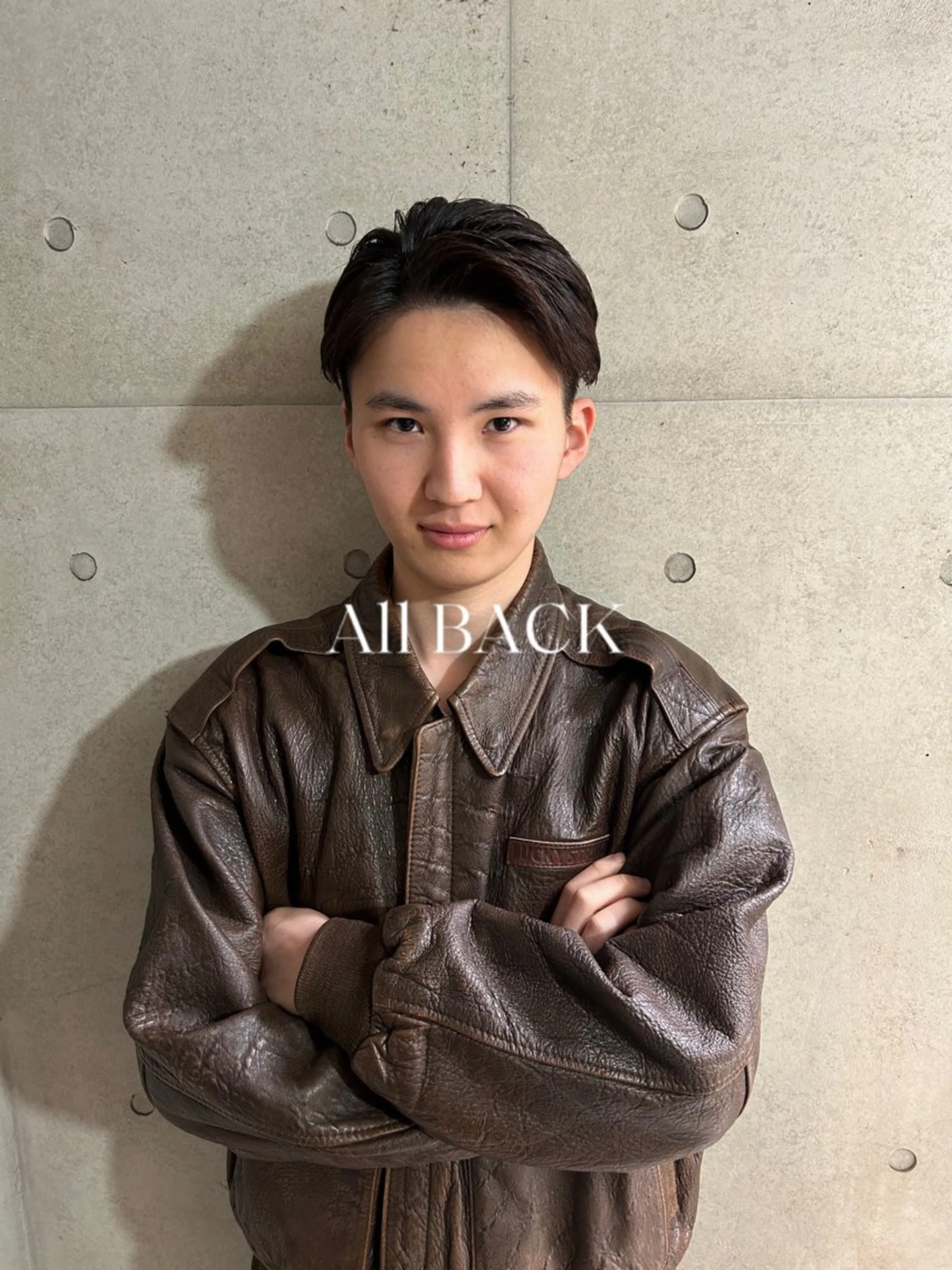 ショート メンズ オールバック メンズブリーチ メンズハイライト メンズインナーカラー メンズパーマ charme所属・💈メンズカット ✂︎伊藤大輝💈のヘアスタイル