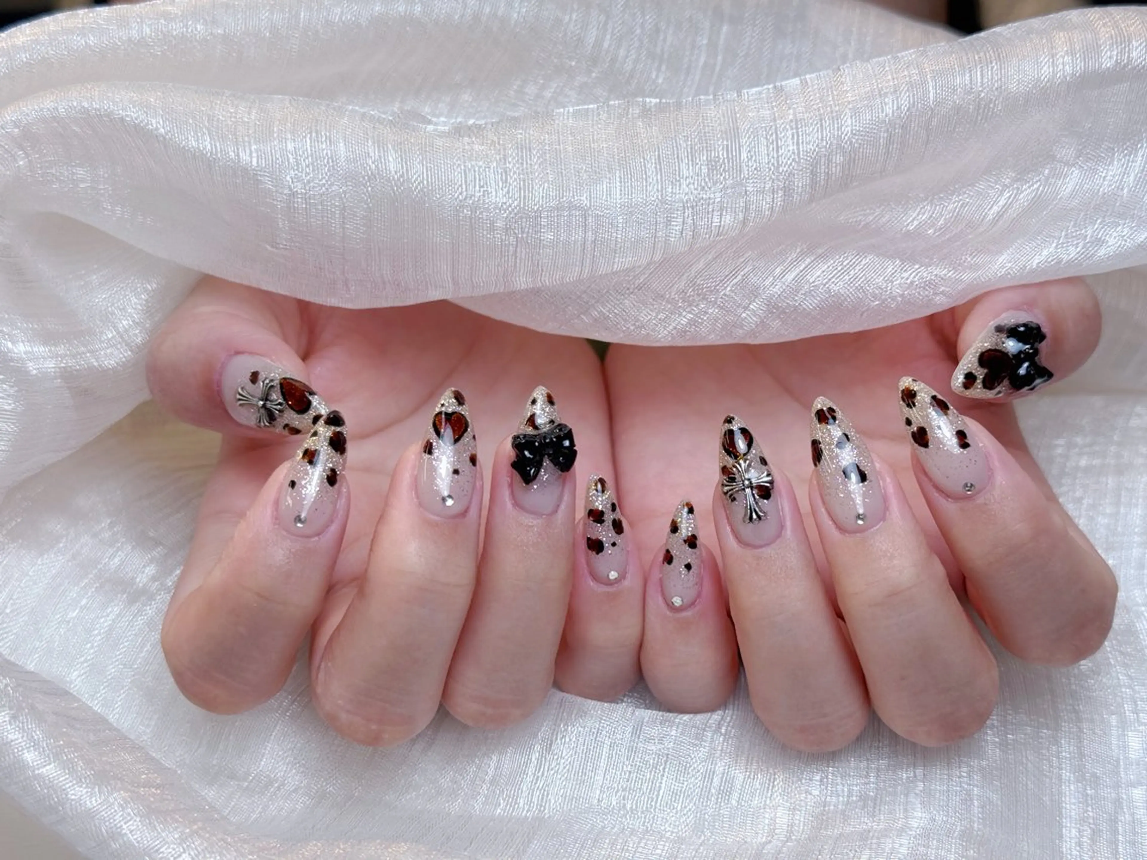 ネイル アートネイル 成人式 ジェルネイル ニュアンスネイル 夏ネイル ハンドネイル Jenn Nail_ ヘビのネイルデザイン