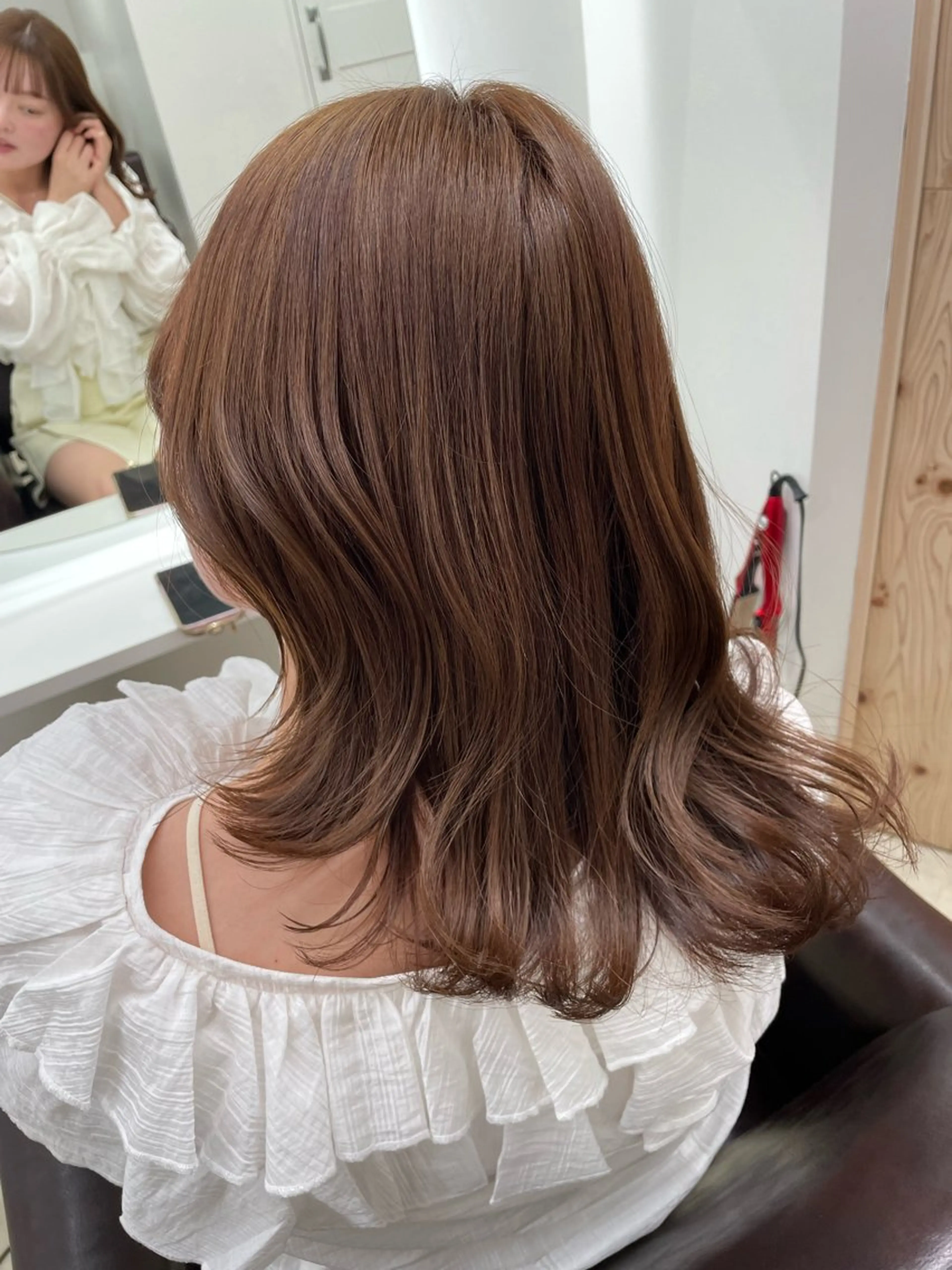 セミロング カラー ヘアカラー 新宿/韓国ヘア/ 髪質改善ストレートのヘアスタイル