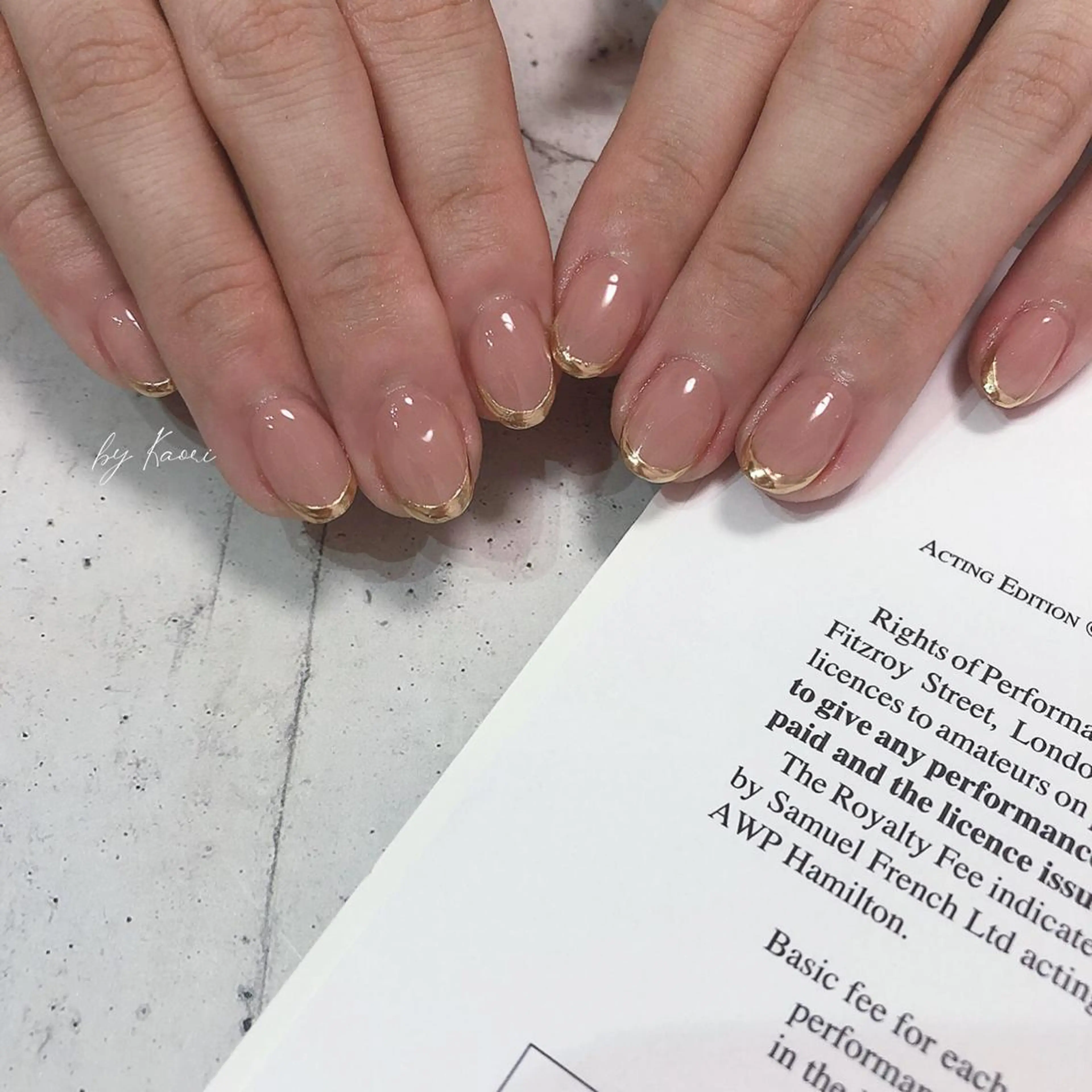 ネイル オーロラネイル ブラウン カジュアル フットネイル フレンチネイル ハンドネイル _Defi_ by Kaoriのネイルデザイン