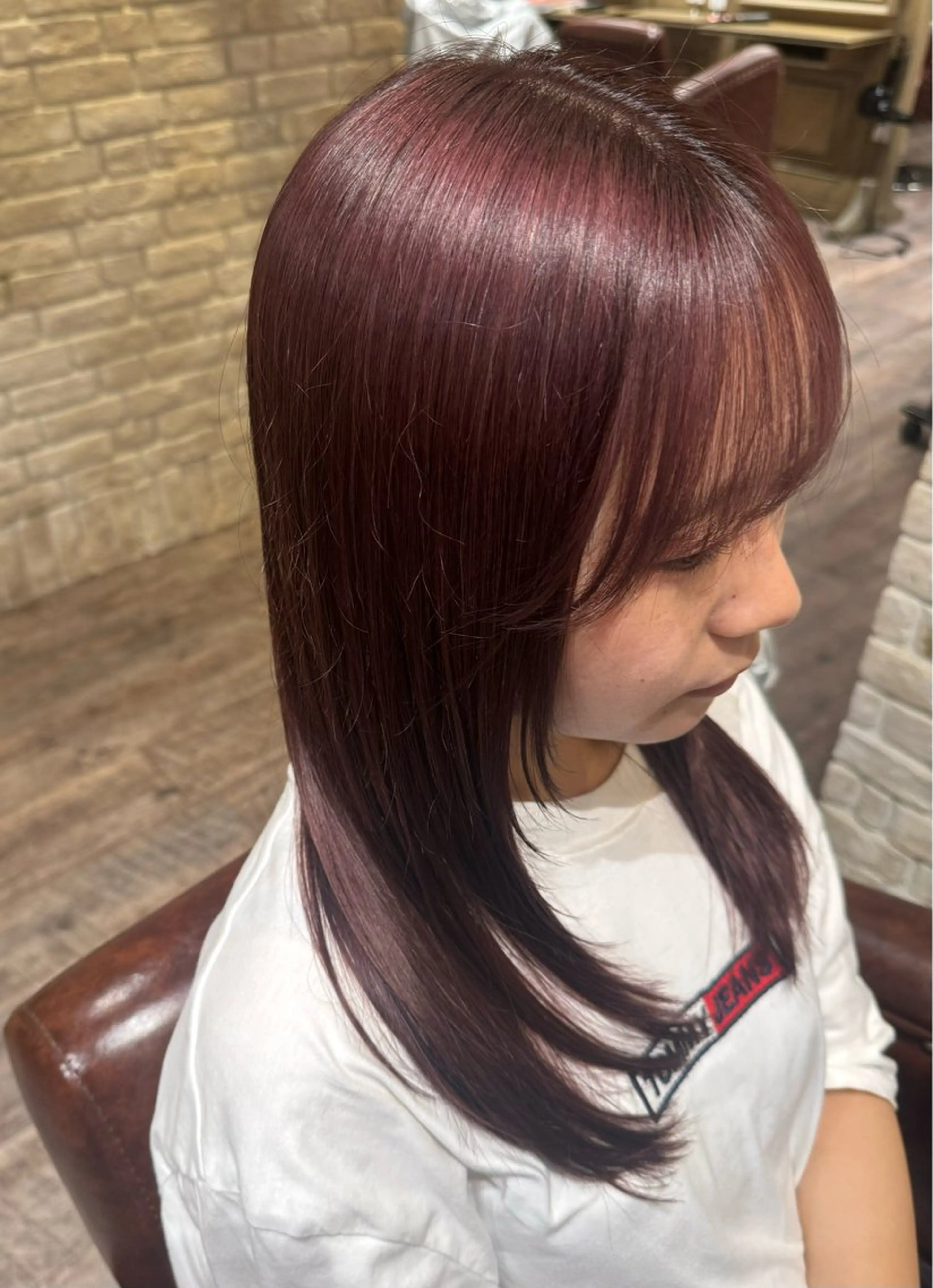 セミロング カラー ブリーチ 透明感カラー 野口 菜緒のヘアスタイル