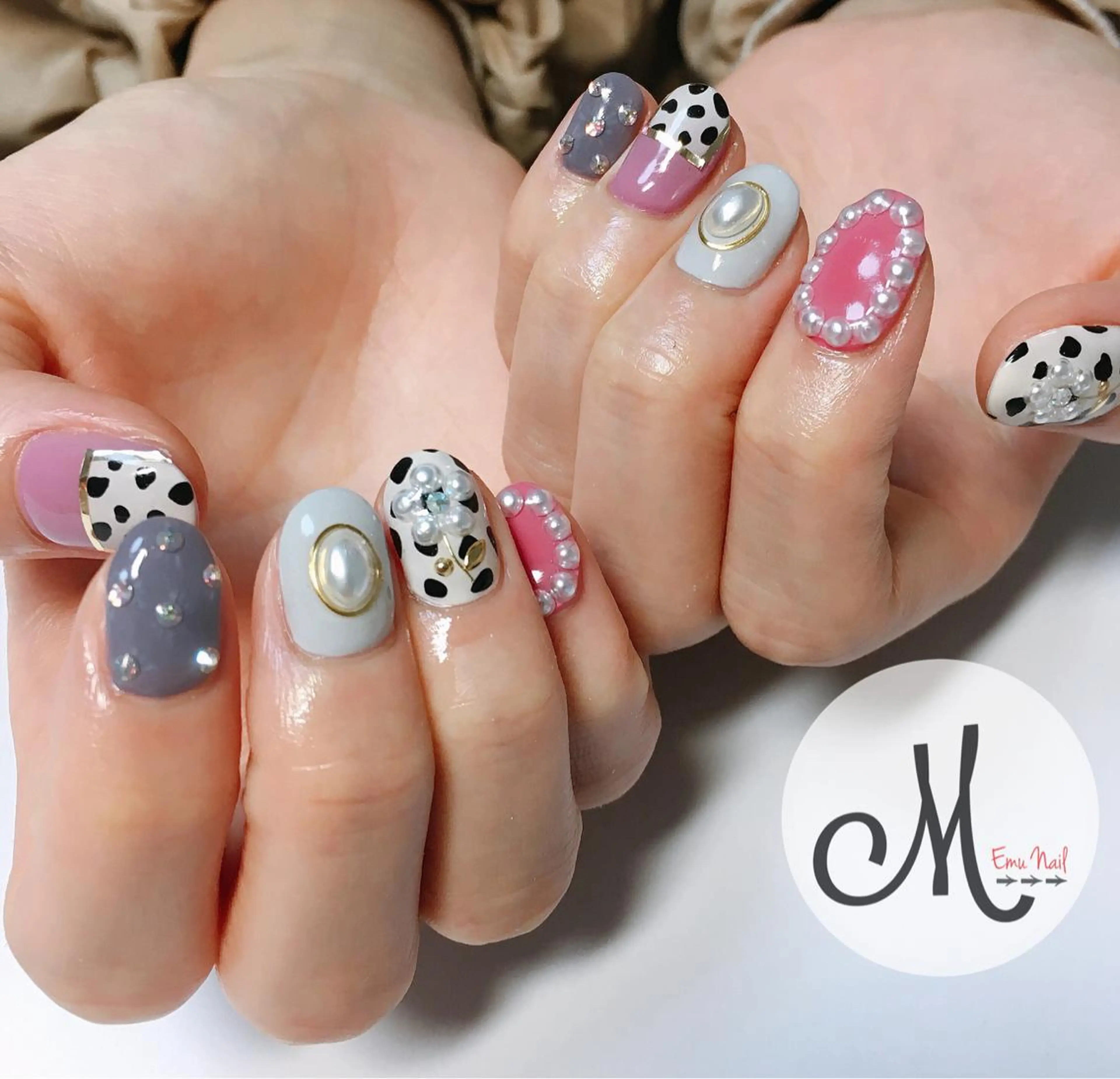 ネイル Emu Nailのネイルデザイン