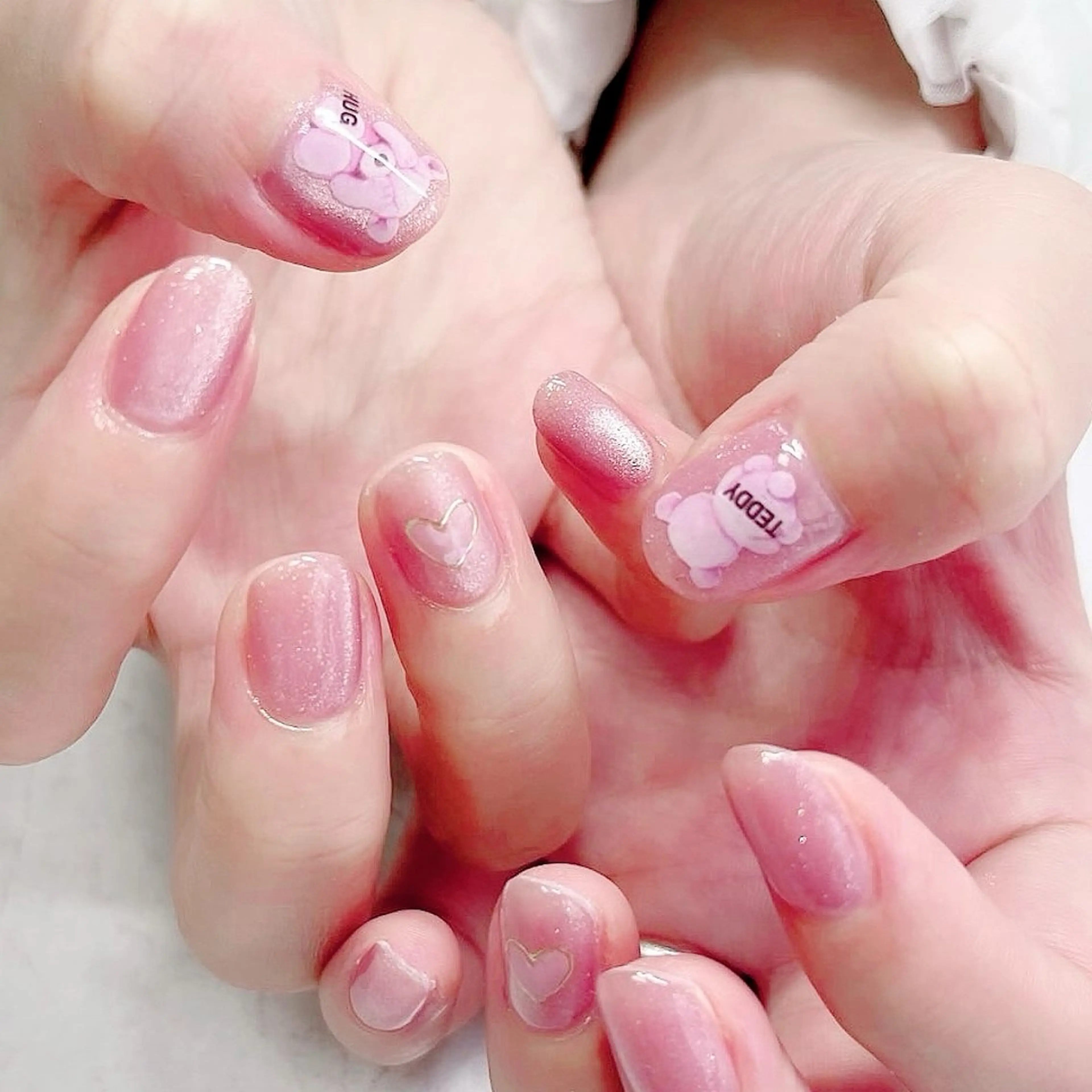 ネイル 東 真百のネイルデザイン