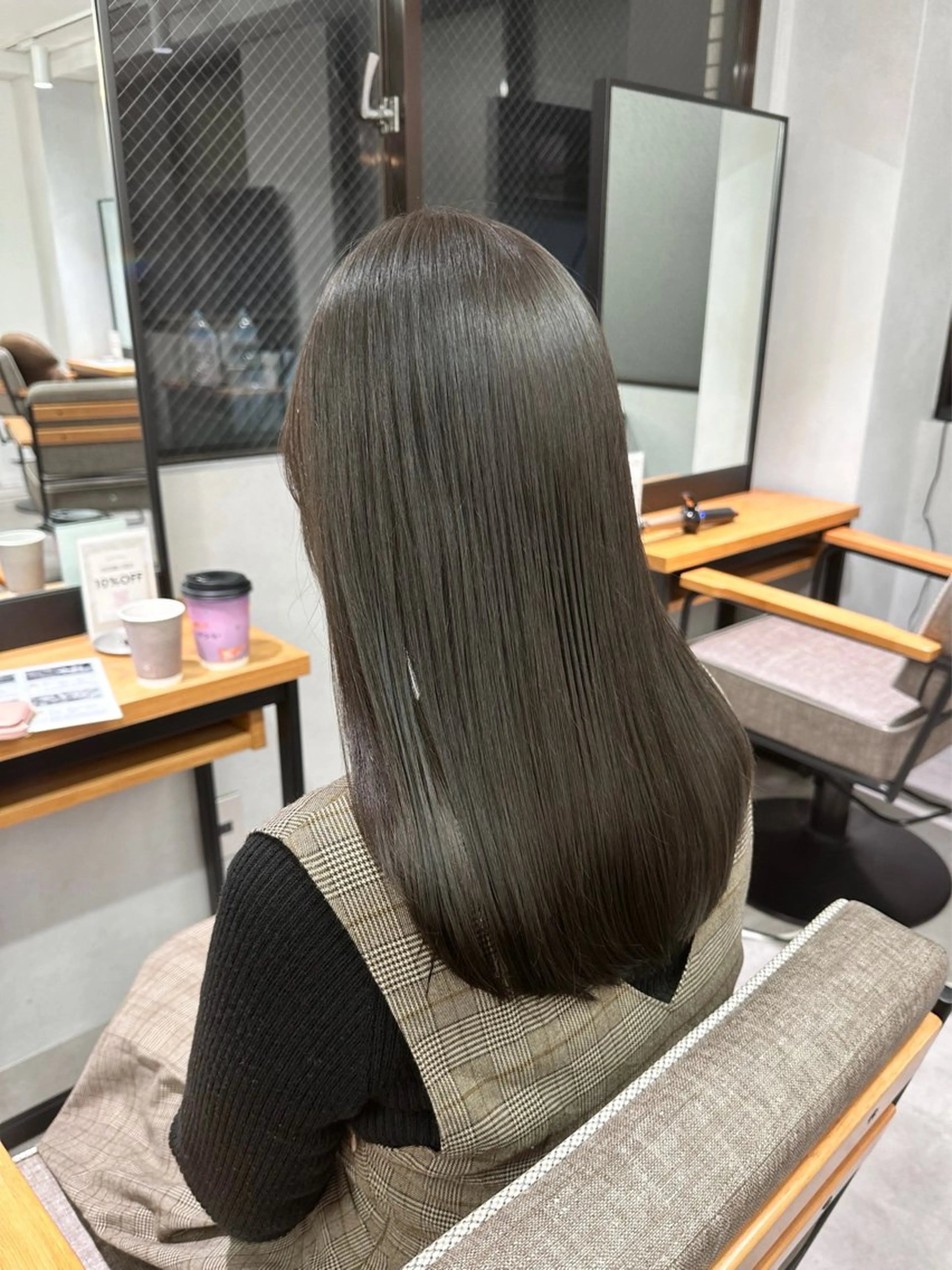 セミロング ブリーチ/ニュアンス パーマ/hinaのヘアスタイル