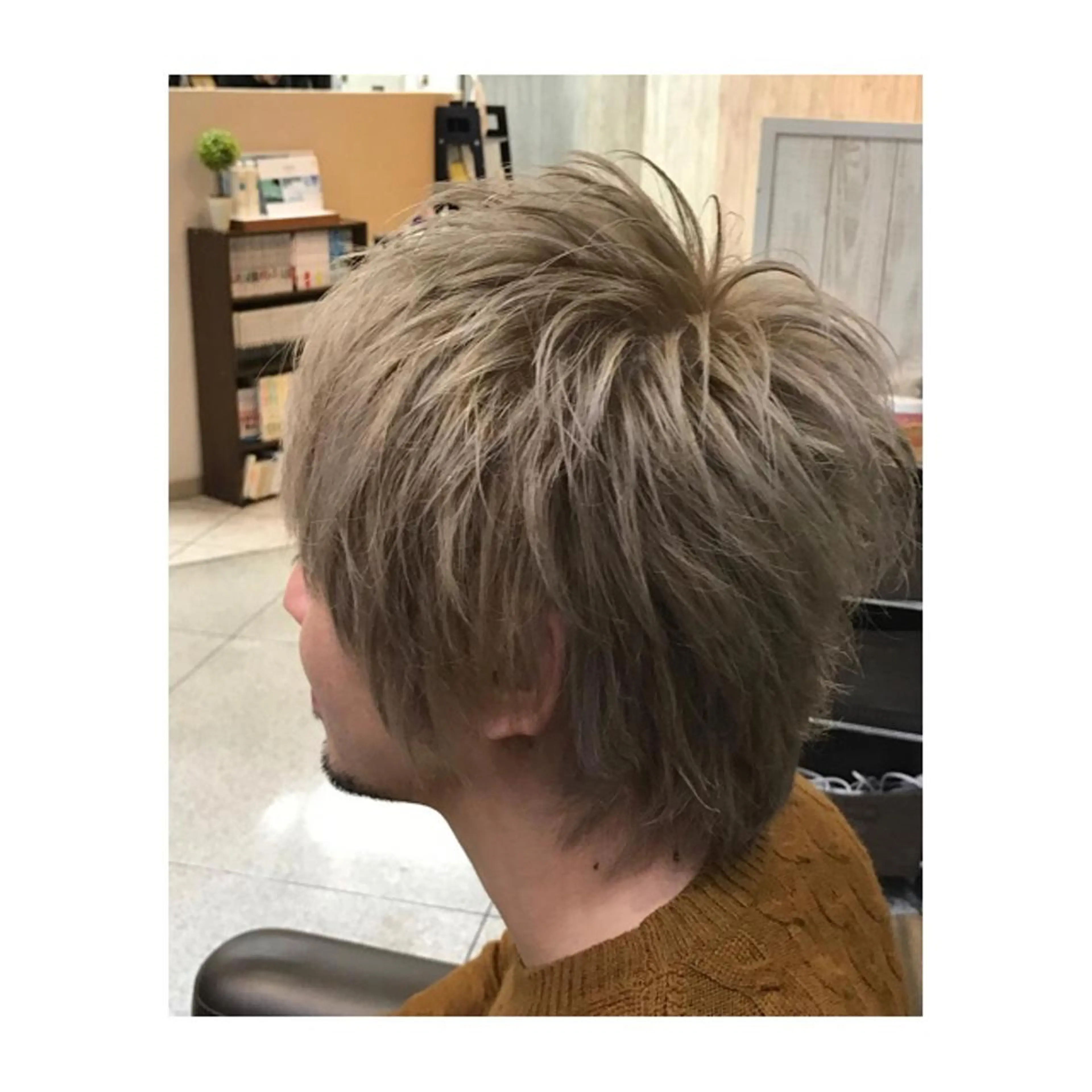 ショート メンズ メンズブリーチ アッシュ 大栗 佑也  髪質改善のヘアスタイル