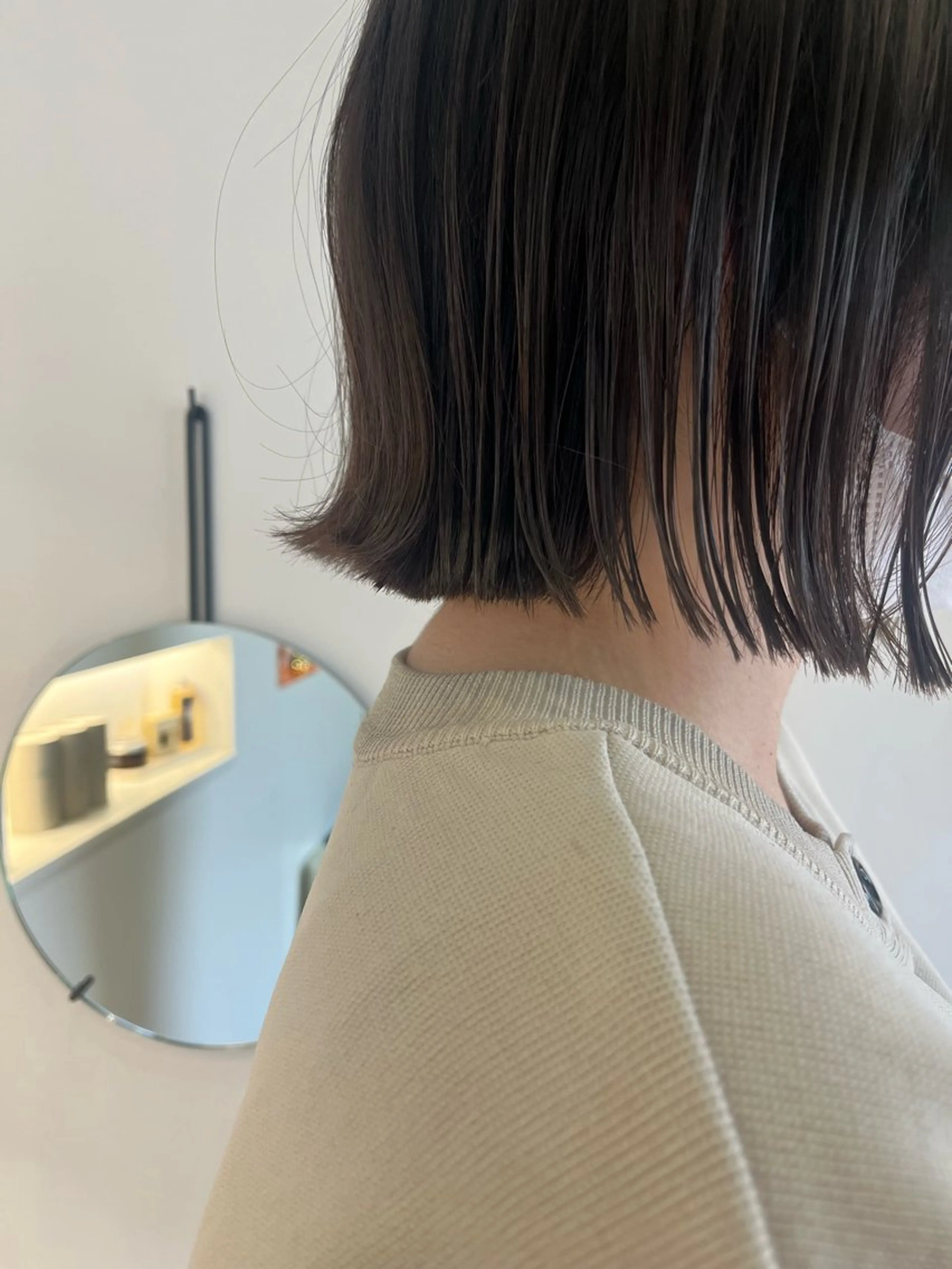 ミディアム ボブ 外ハネヘア カット ヘアカラー 《ボブ・パーマ》 くりーわ🌰ゆいなのヘアスタイル