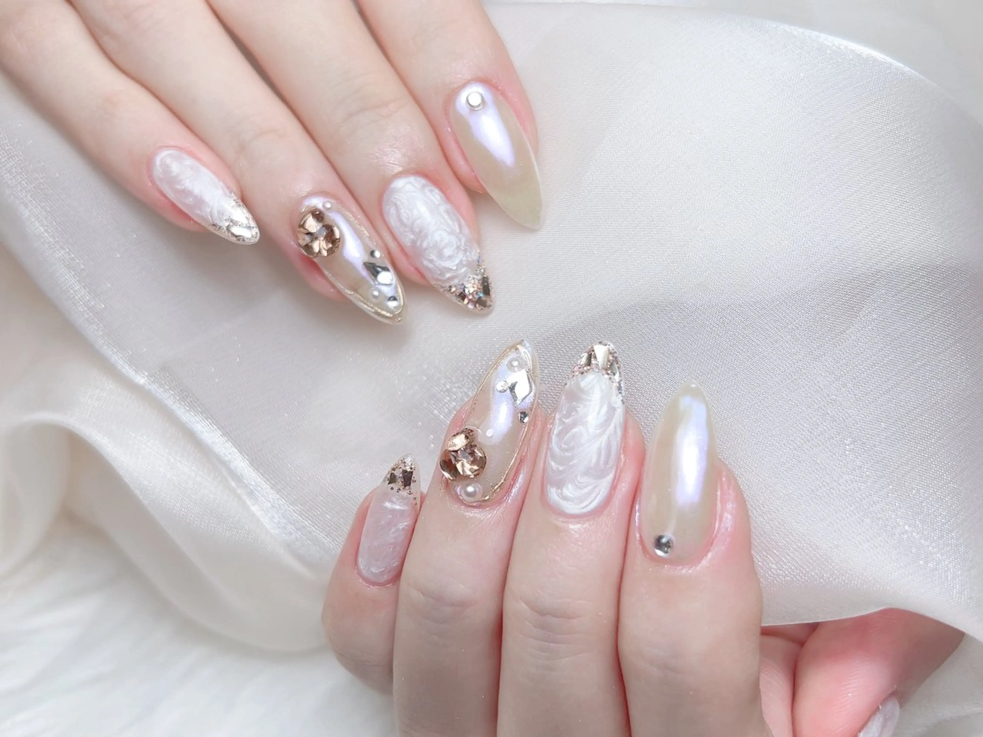 ネイル ハンドネイル M🌷nail 長さだし専門店のネイルデザイン