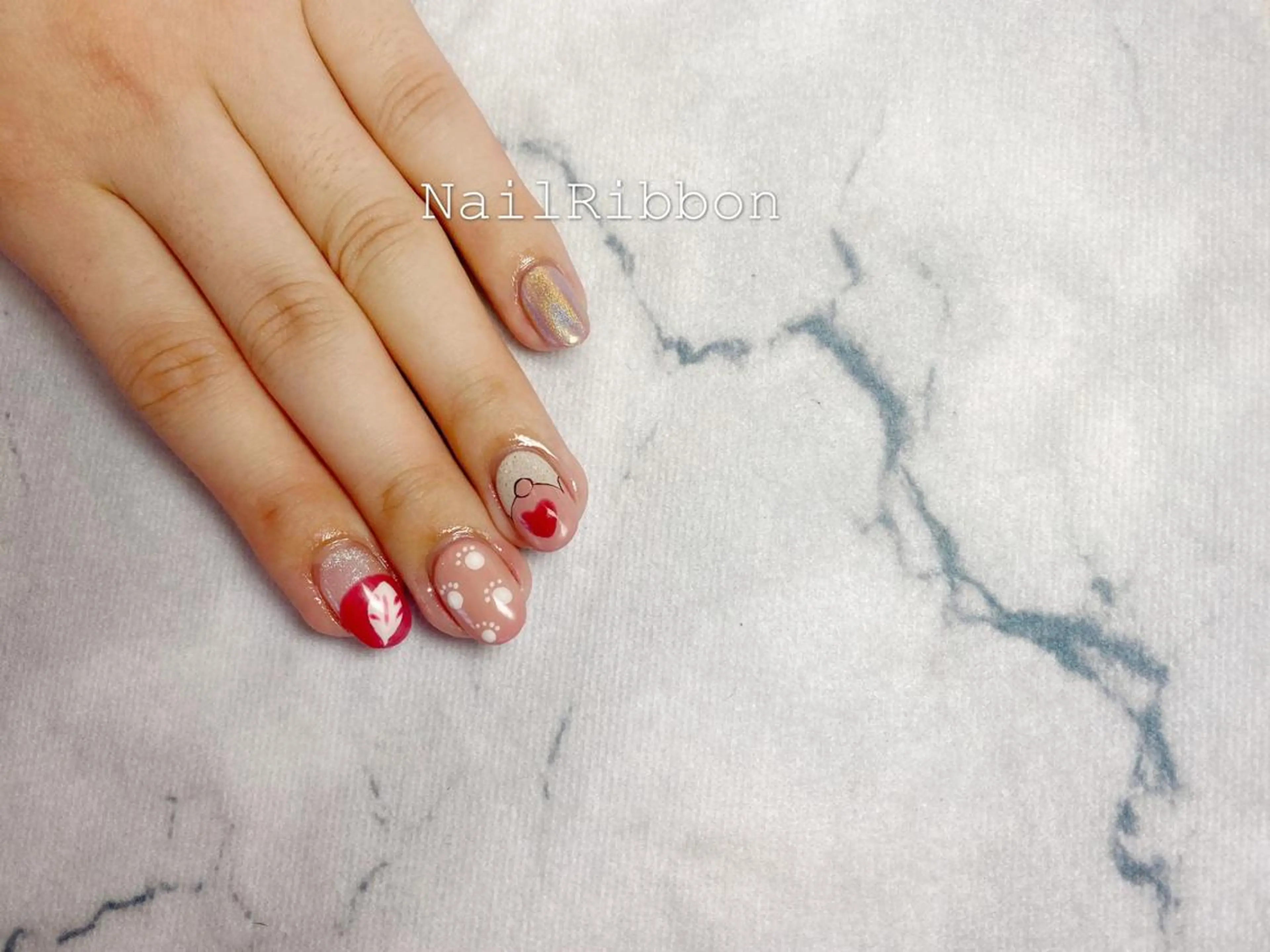 ネイル ネイルリボン 伊藤のネイルデザイン