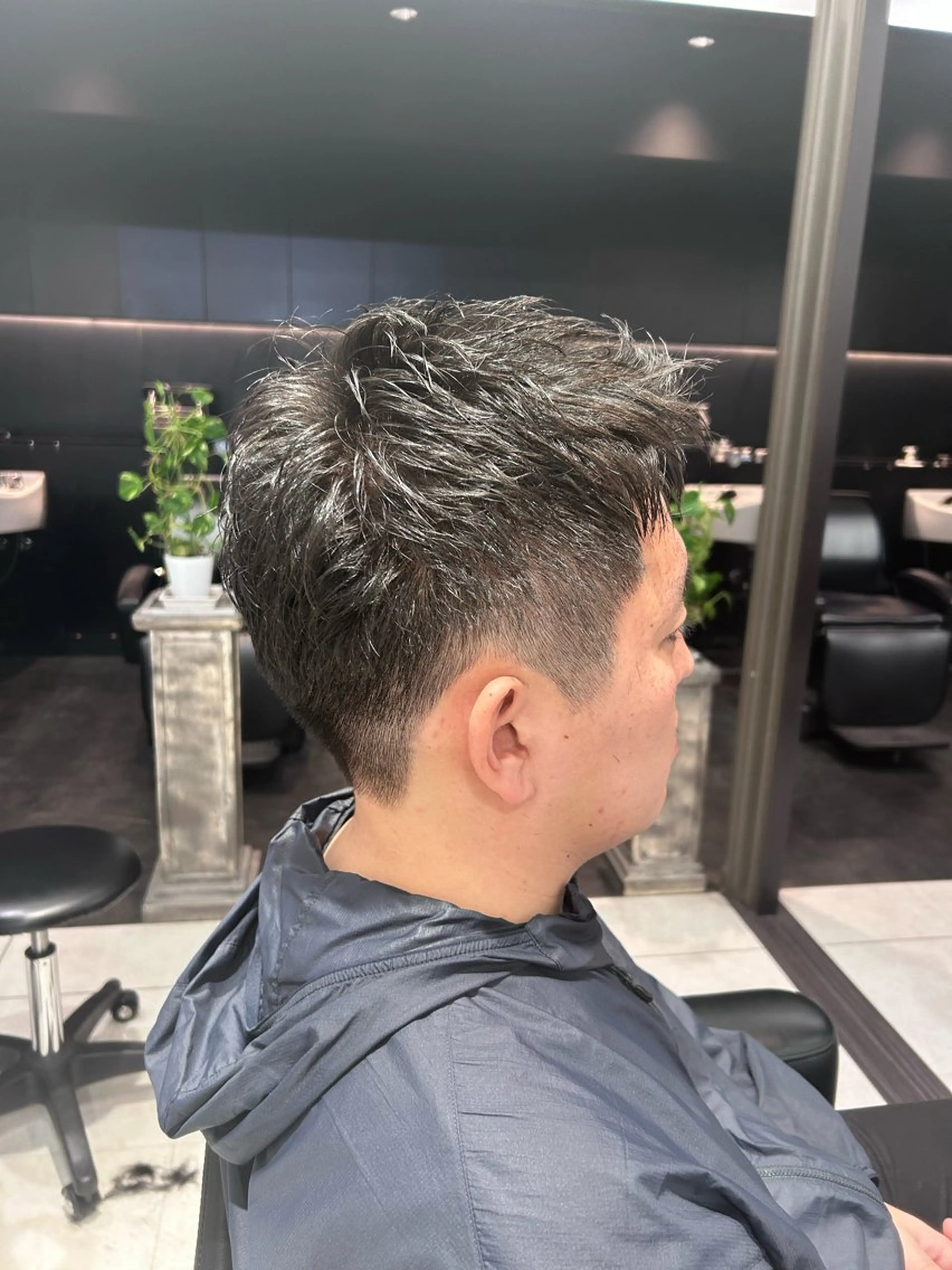 ショート メンズ 透明感カラー 板橋　島村美咲のヘアスタイル