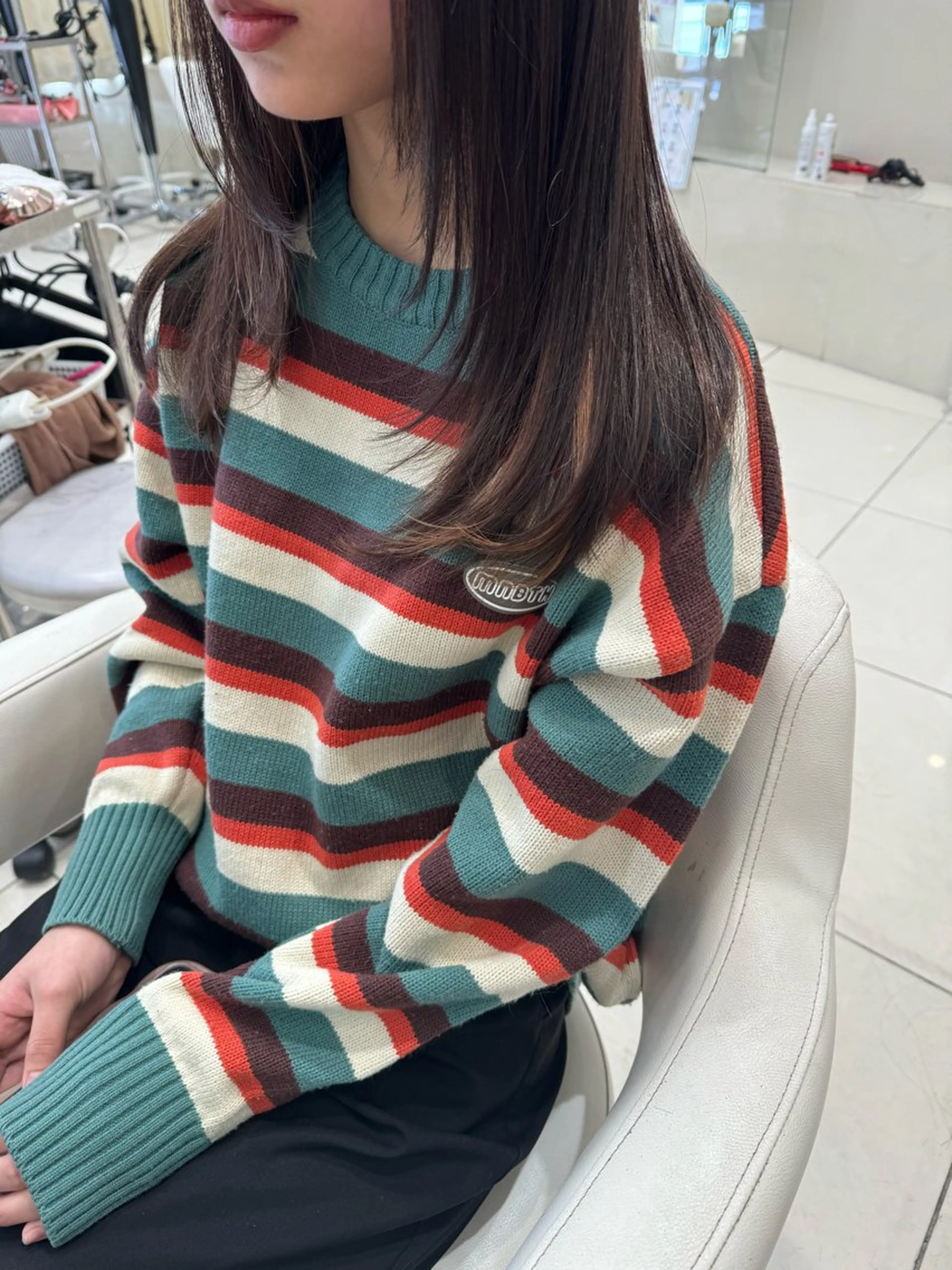 セミロング 髪質改善 レイヤーカット トリートメント カット ヘアカラー トリートメント ☃️顔周りレイヤー グレージュSHUTOのヘアスタイル