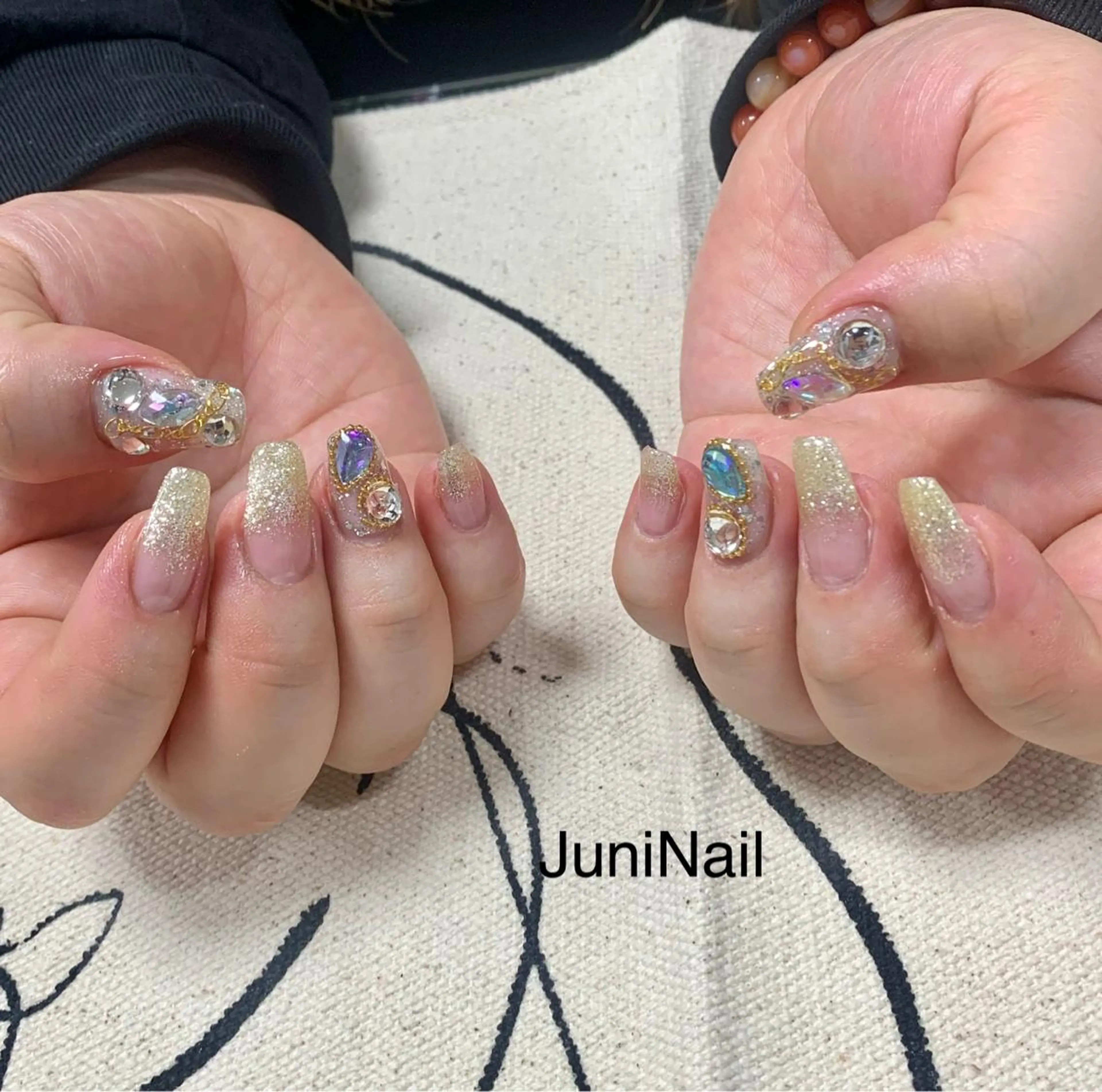 ネイル ハンドネイル JuniNail 주니네일🇰🇷suのネイルデザイン