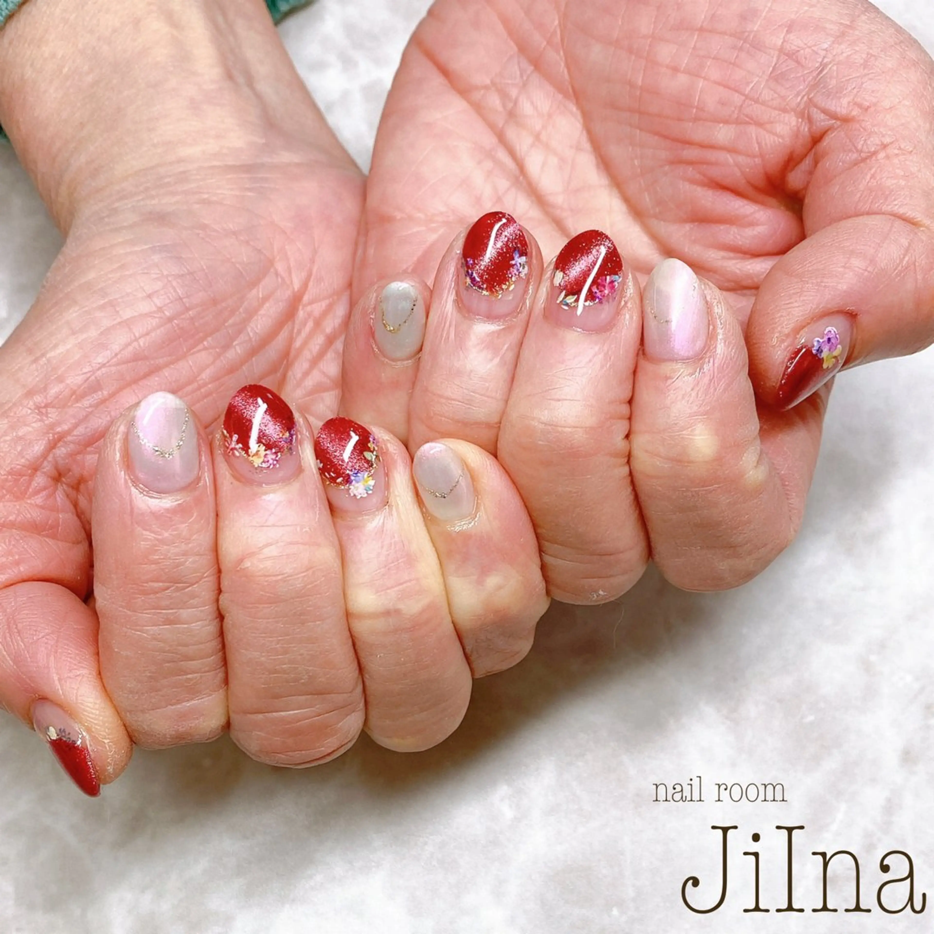 ネイル JiIna nailのネイルデザイン