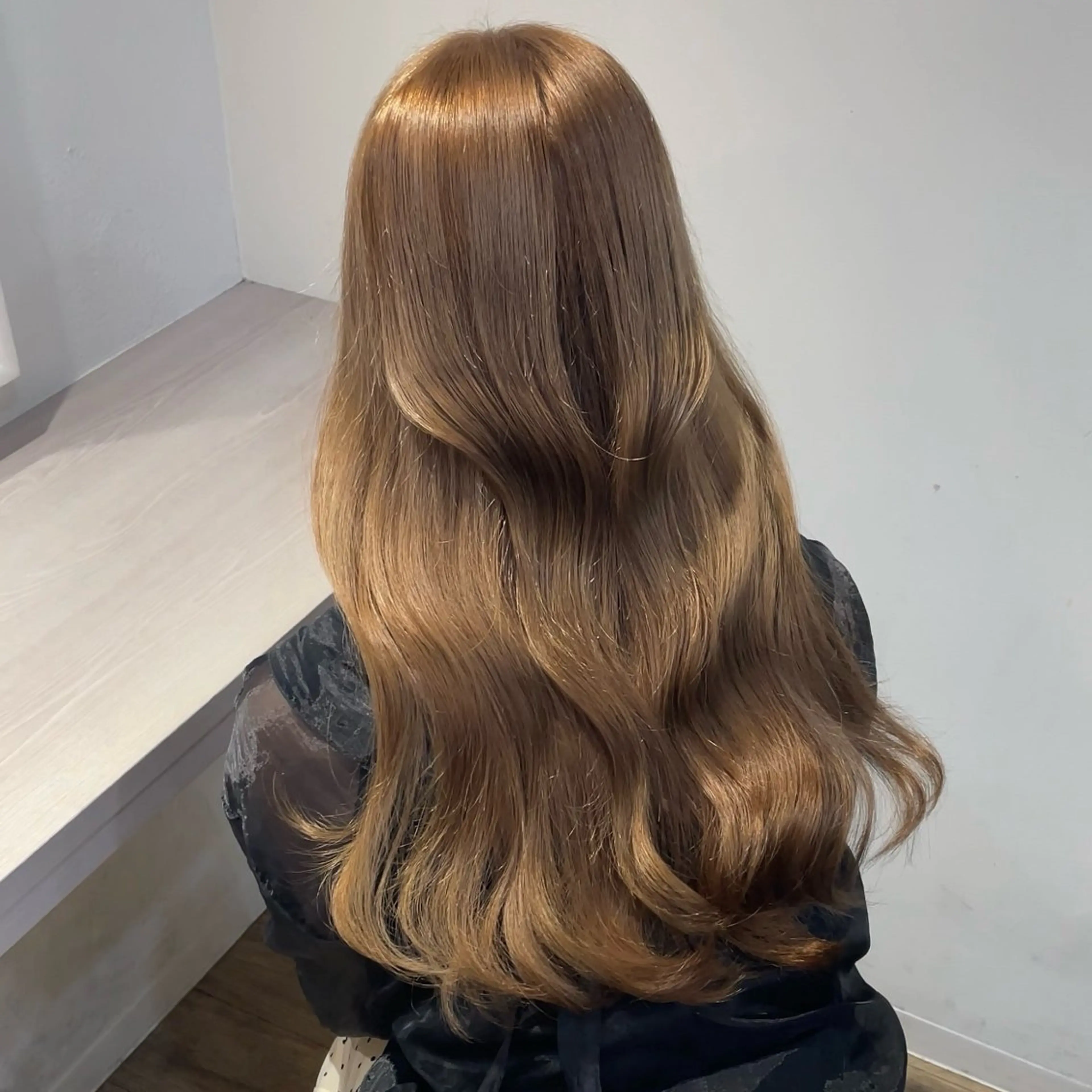ロング カラー ベージュカラー 黒髪 ブルーカラー ブルーブラック ブラウンカラー カット ヘアカラー トリートメント オリーブカラー 特化　　kaiのヘアスタイル