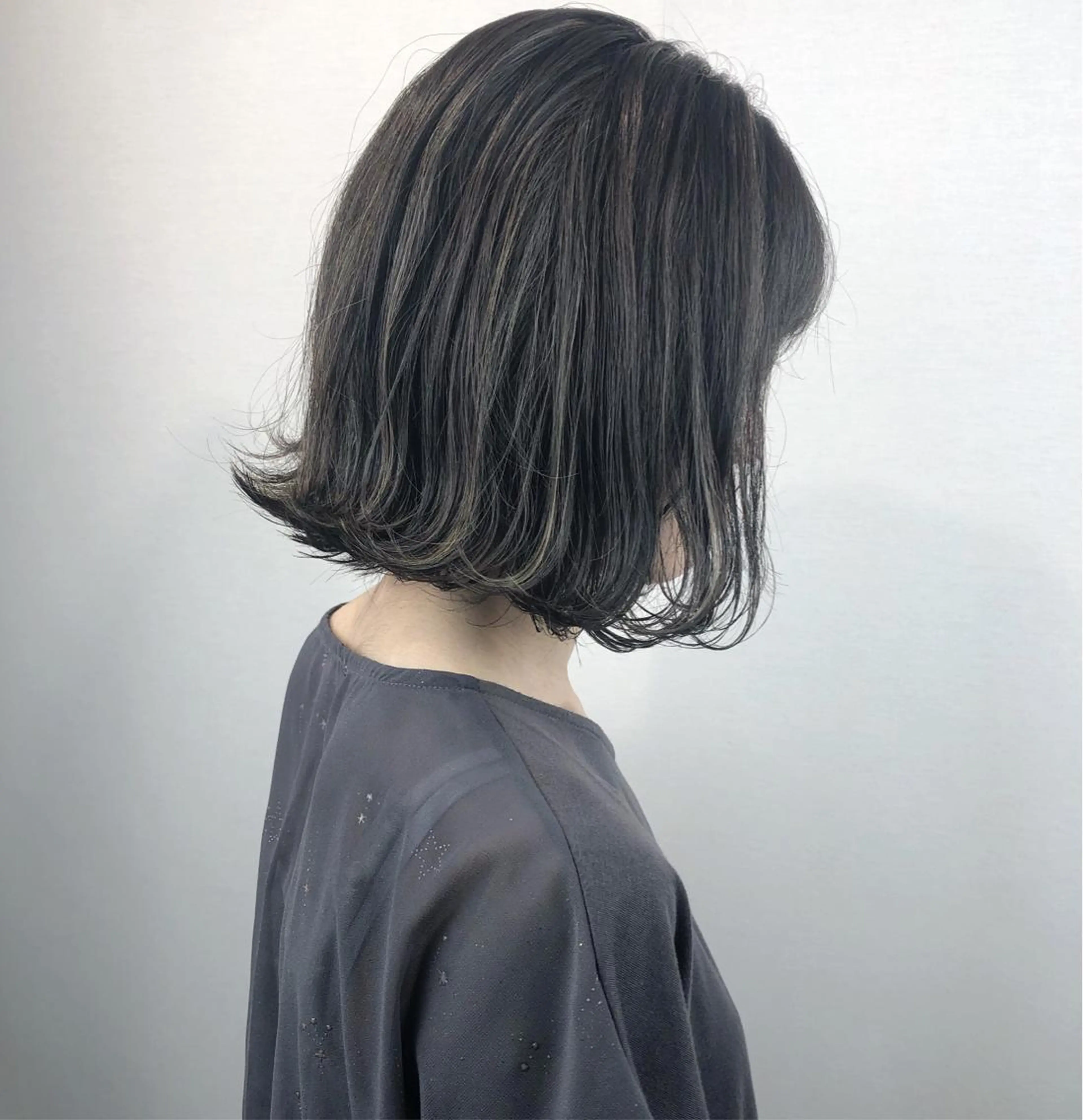 ミディアム カラー アッシュ ハイライトカラー ハイライト ヘアカラー 2nd所属・🤍2nd🤍田所 美希のヘアスタイル