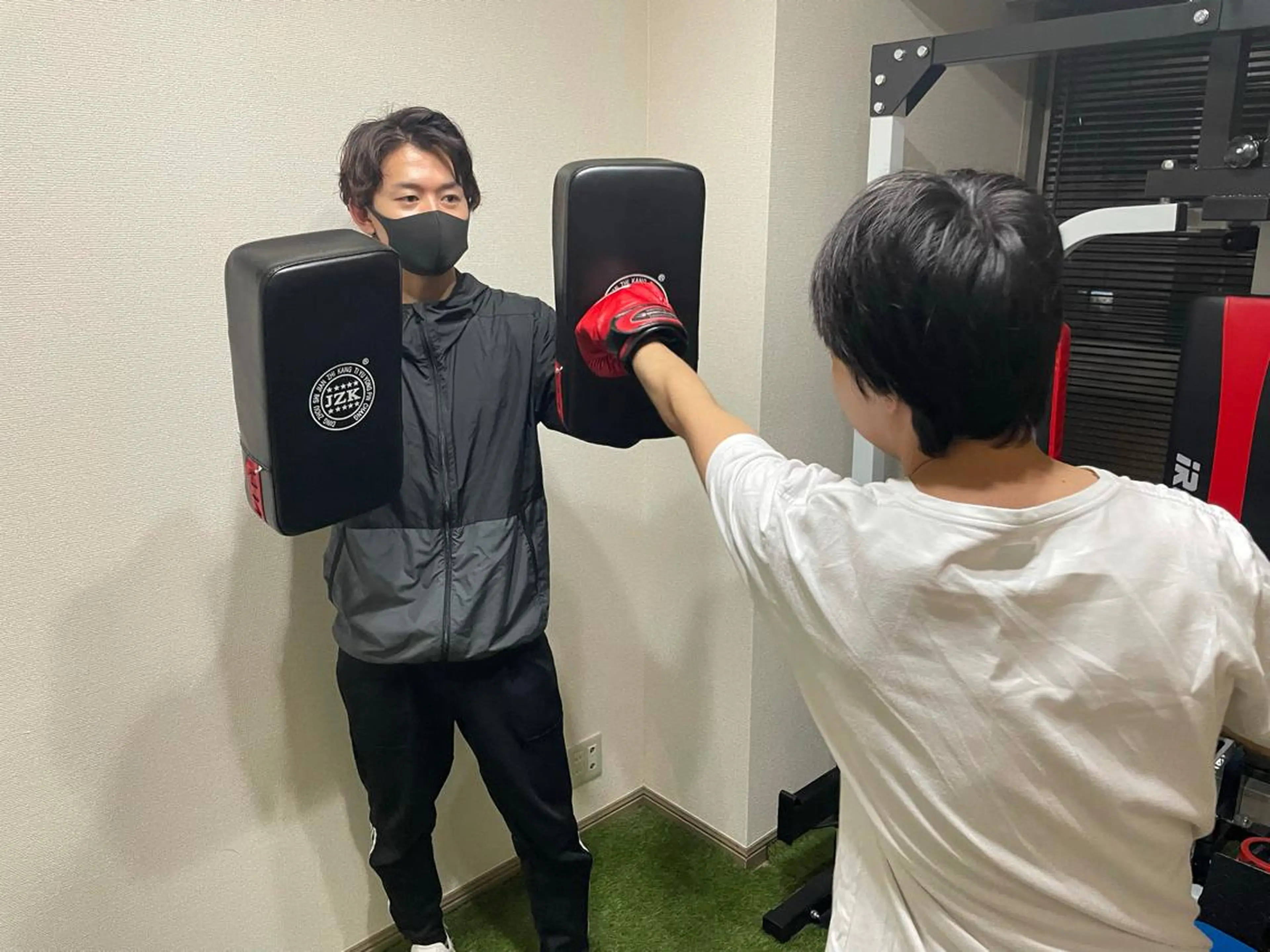 キックボクシングor自重トレーニング［45分］で美ボディに🥊🥊の写真