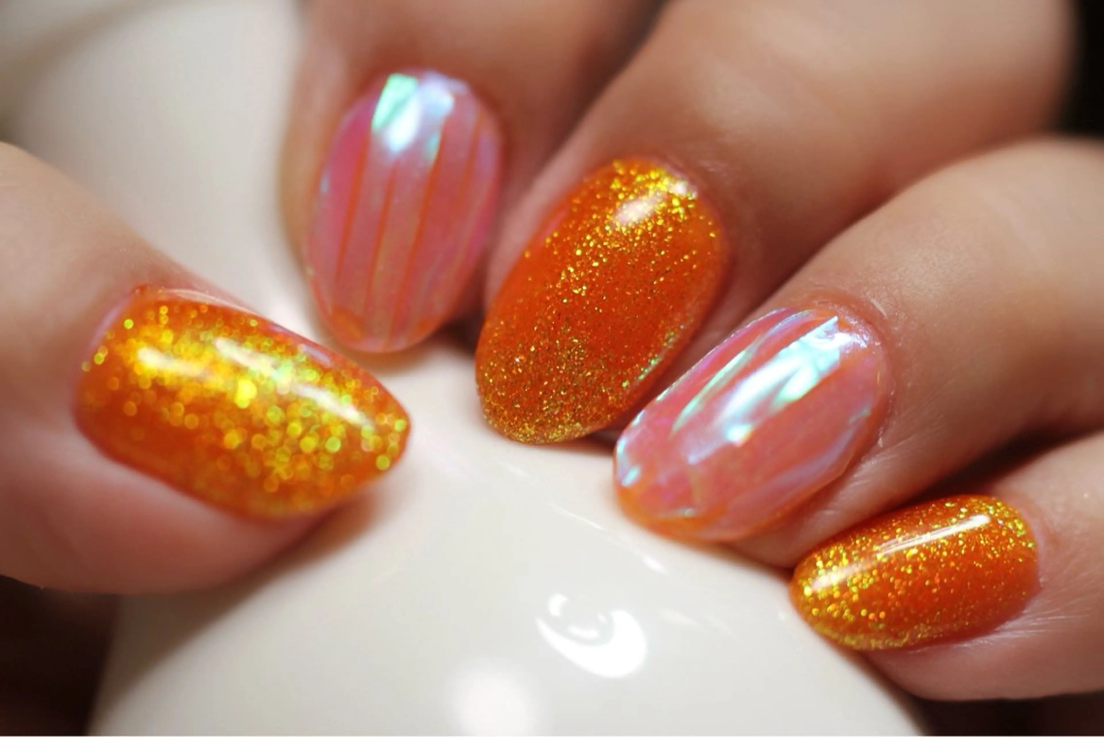 ネイル オーロラネイル フラッシュネイル ジェルネイル ママリンド　志村坂上店所属・しみ えんのネイルデザイン