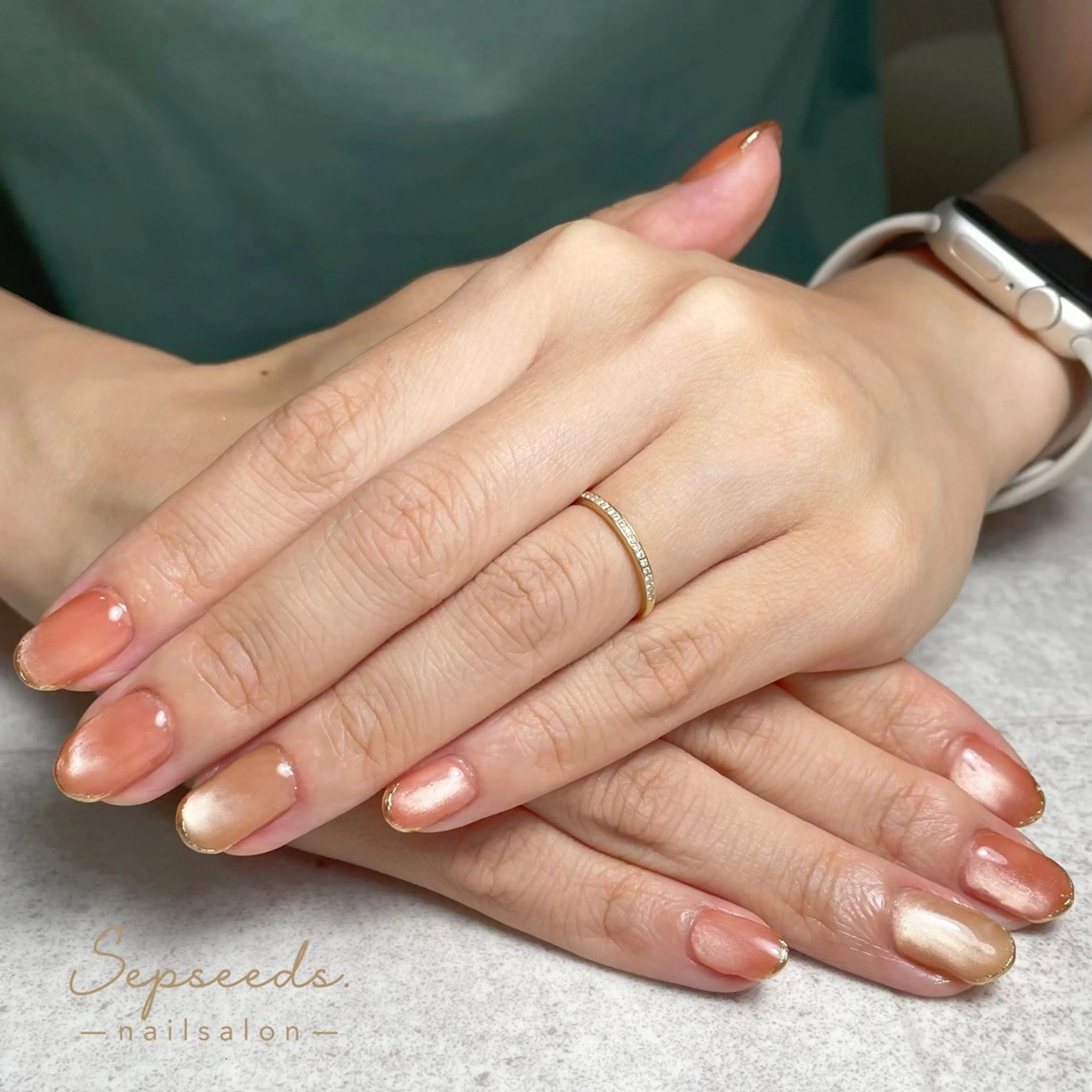 ネイル マグネットネイル オレンジ Sepseeds. 🌱のネイルデザイン